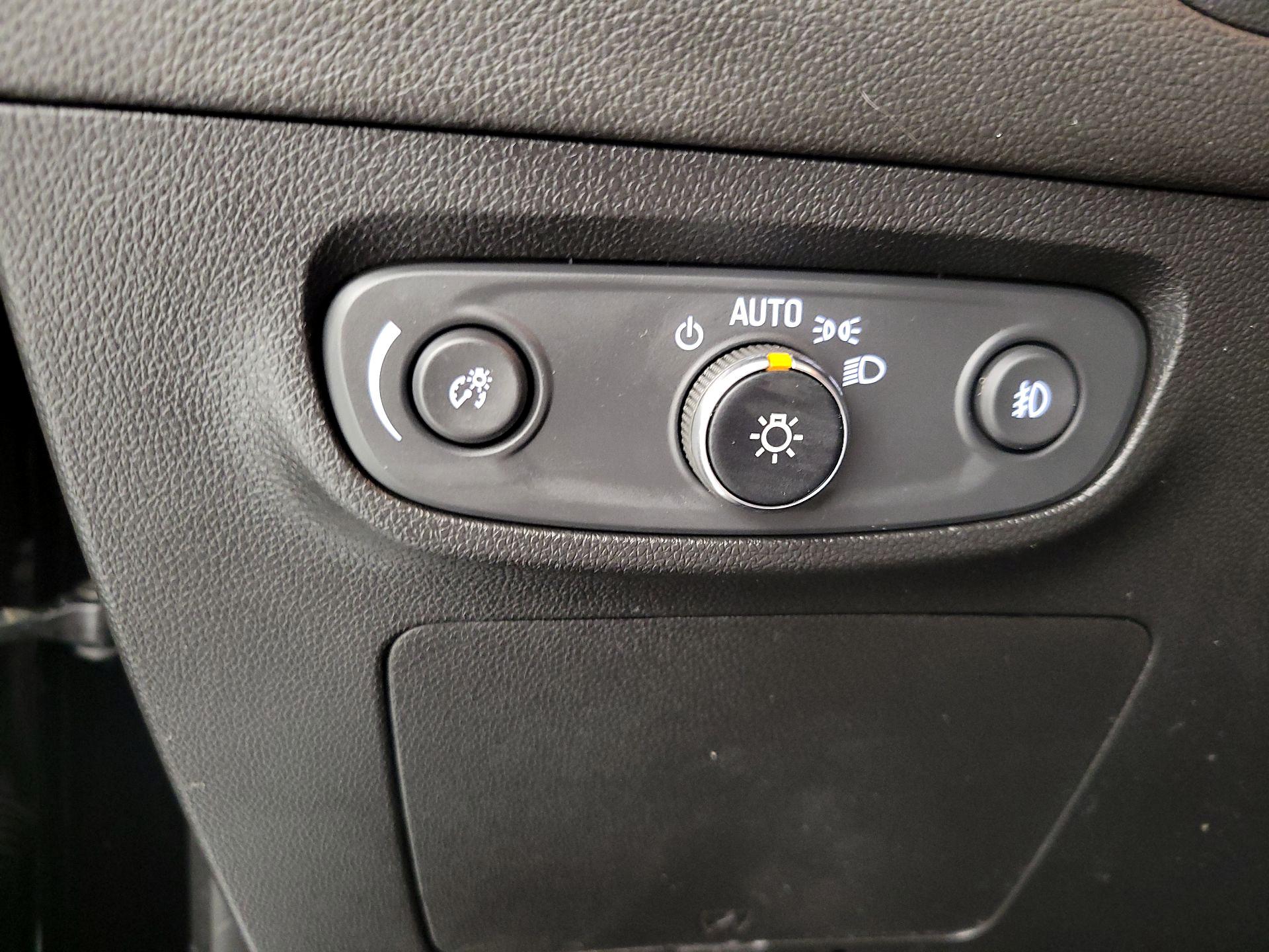 Thumbnail: 2021 Buick Encore GX - 13