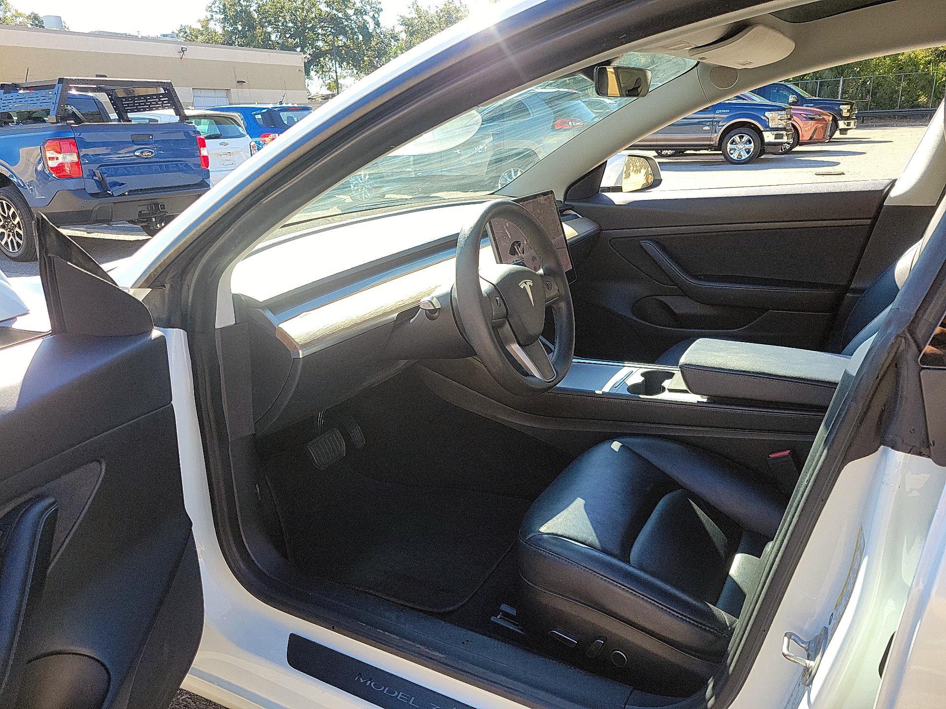 Thumbnail: 2021 Tesla Model 3 - 9