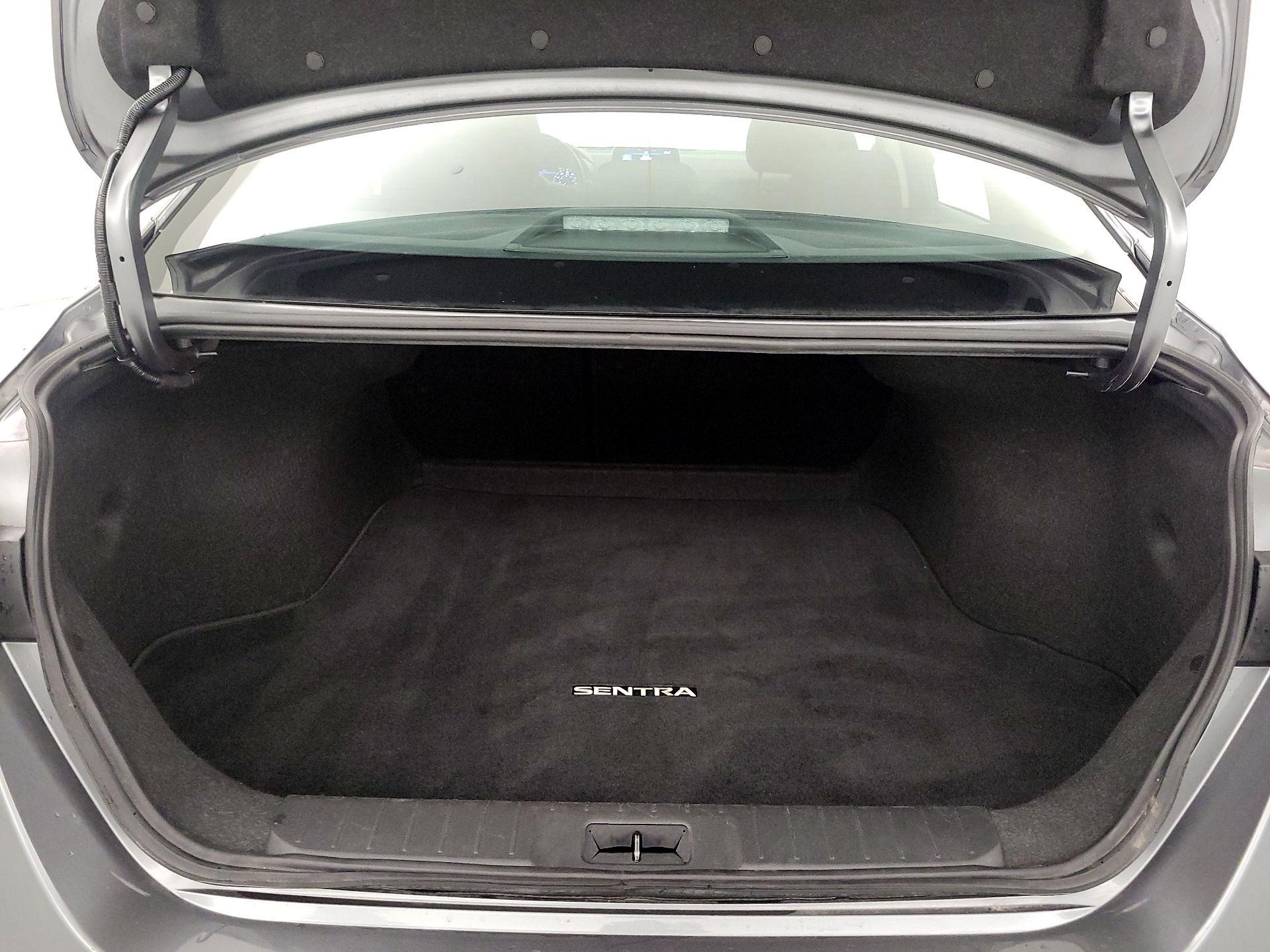 Thumbnail: 2024 Nissan Sentra - 20