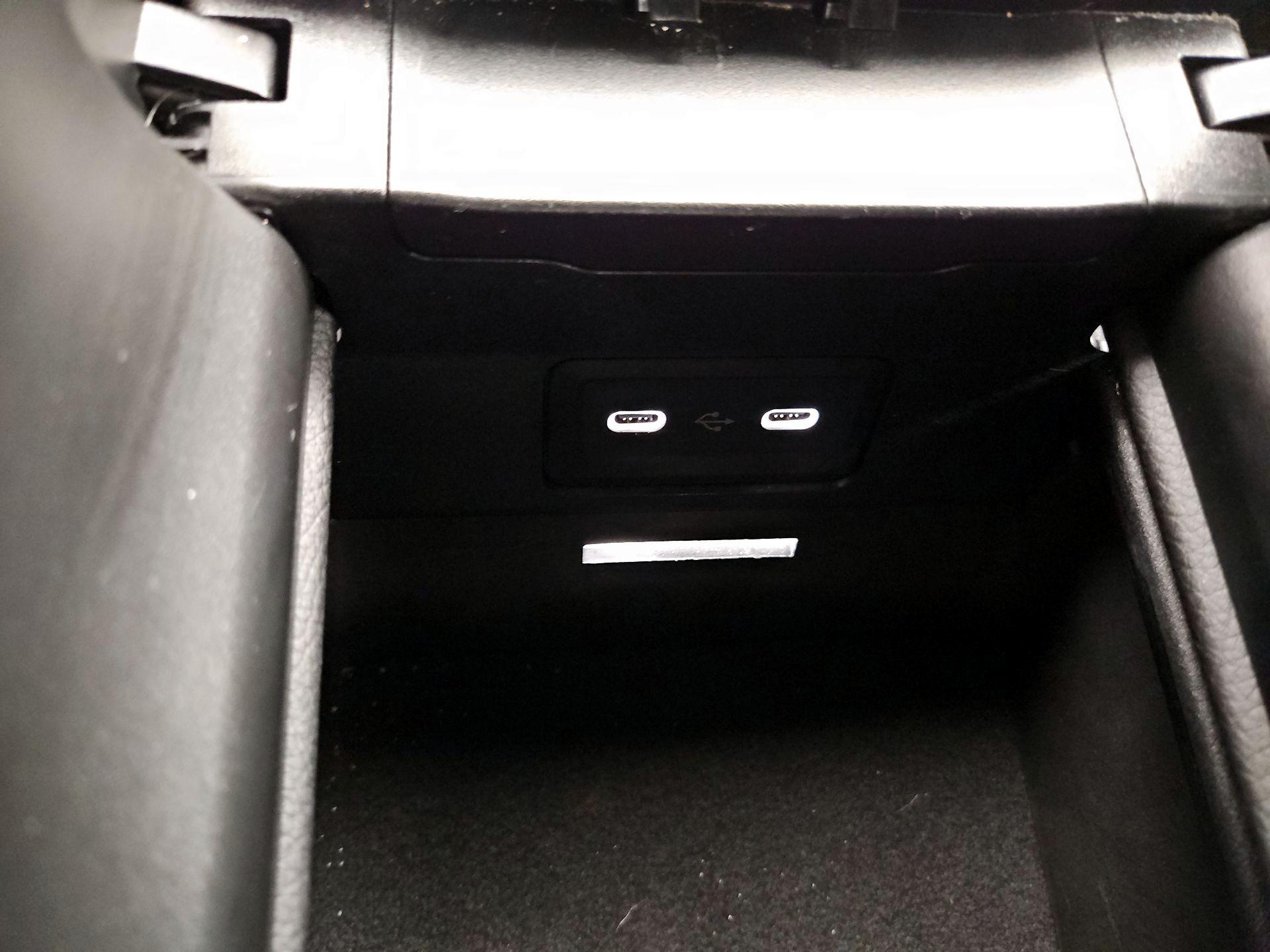 Thumbnail: 2024 Mercedes-Benz C-Class - 18