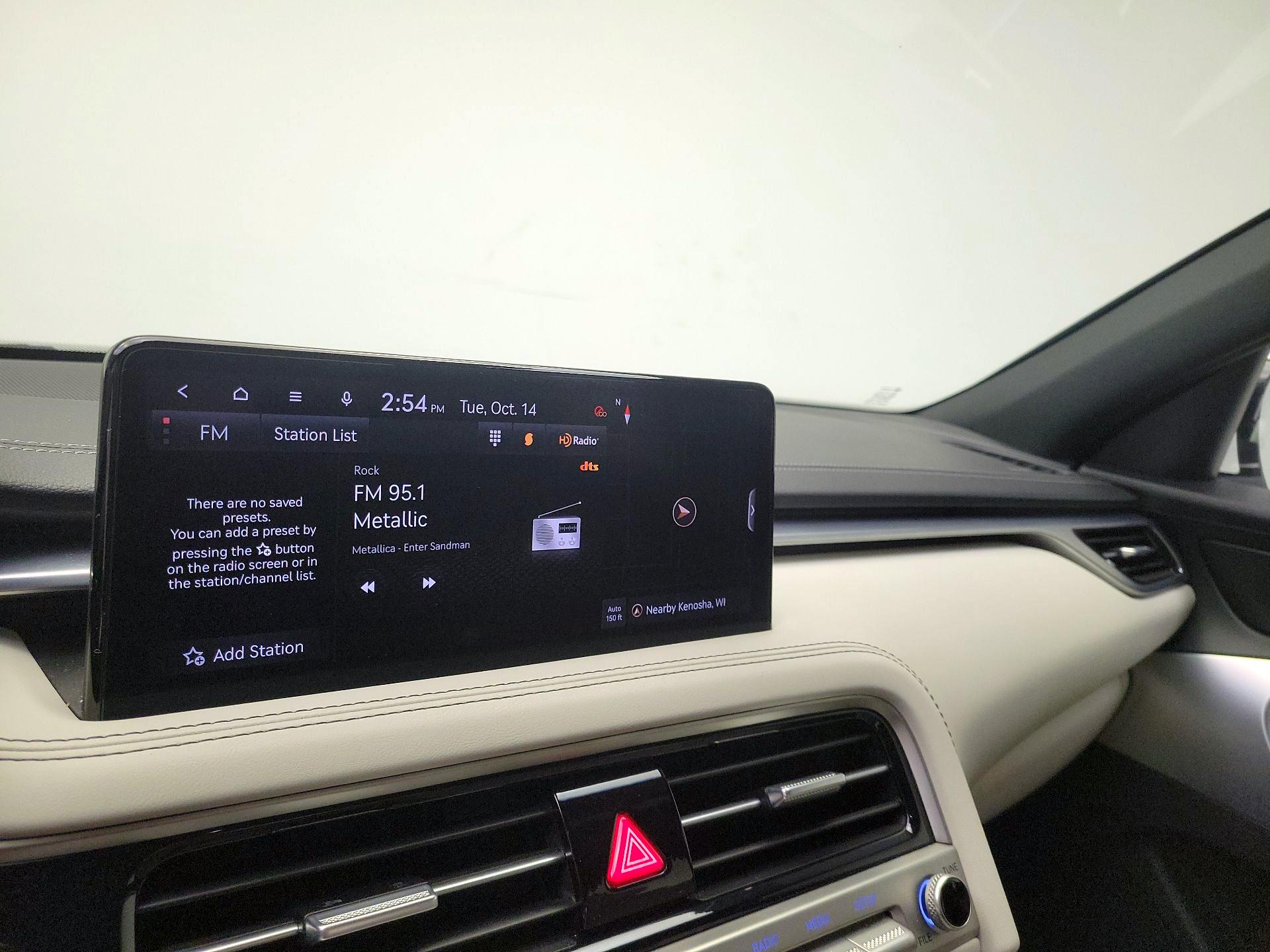 Thumbnail: 2024 Genesis G70 - 16