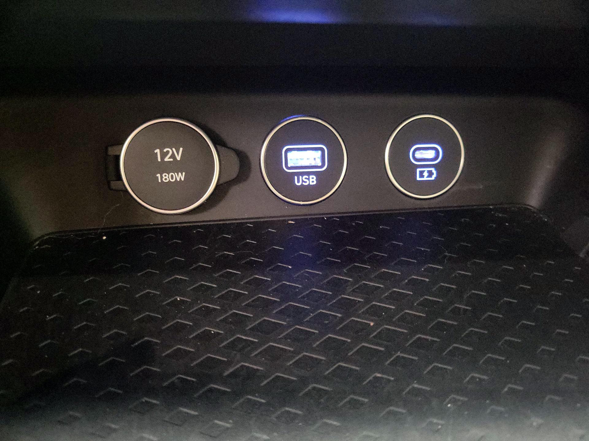 Thumbnail: 2024 Genesis G70 - 19