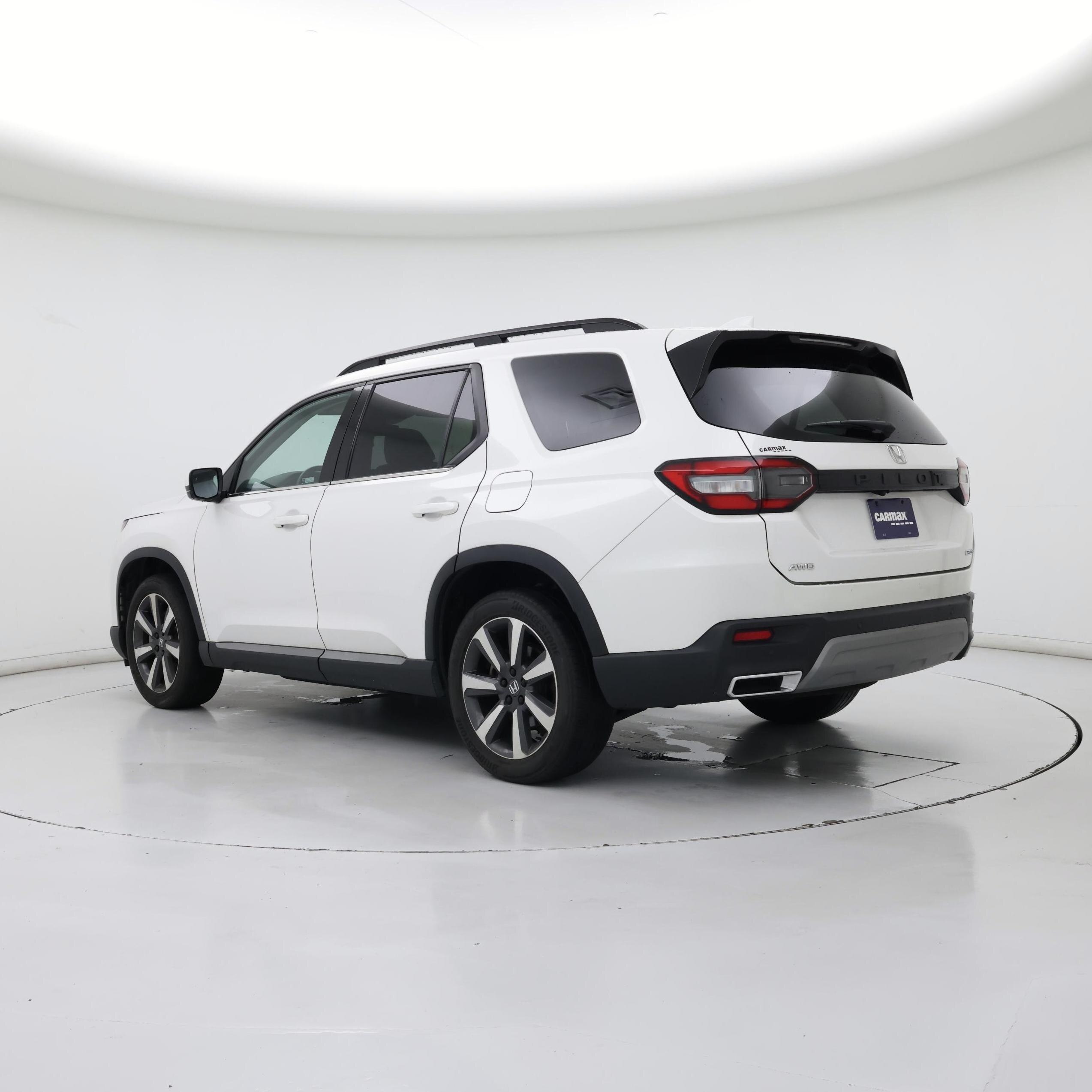 Thumbnail: 2023 Honda Pilot - 2