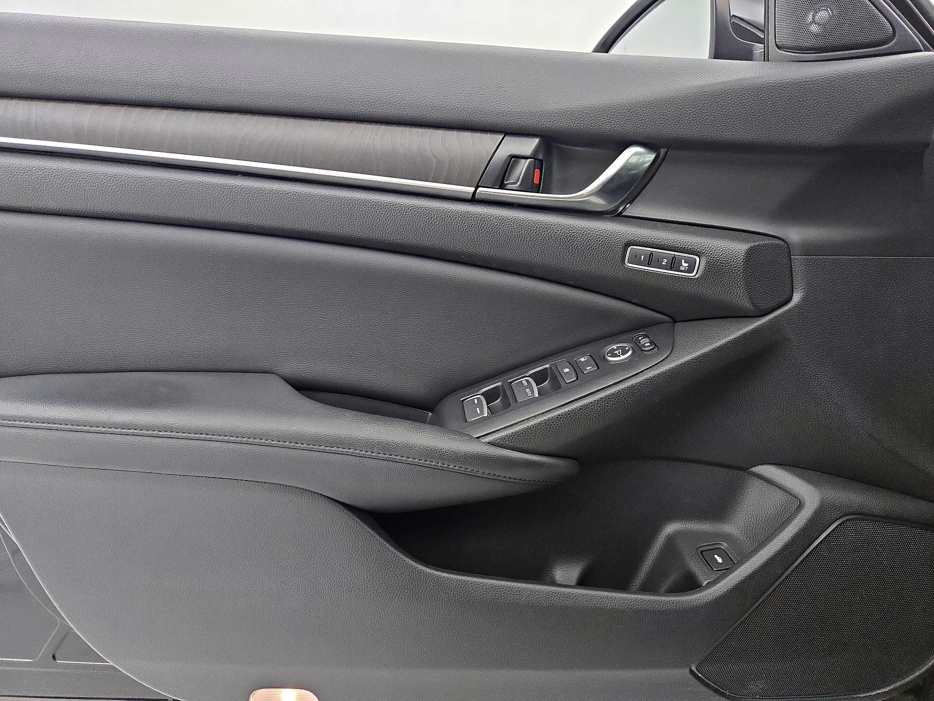 Thumbnail: 2021 Honda Accord - 12