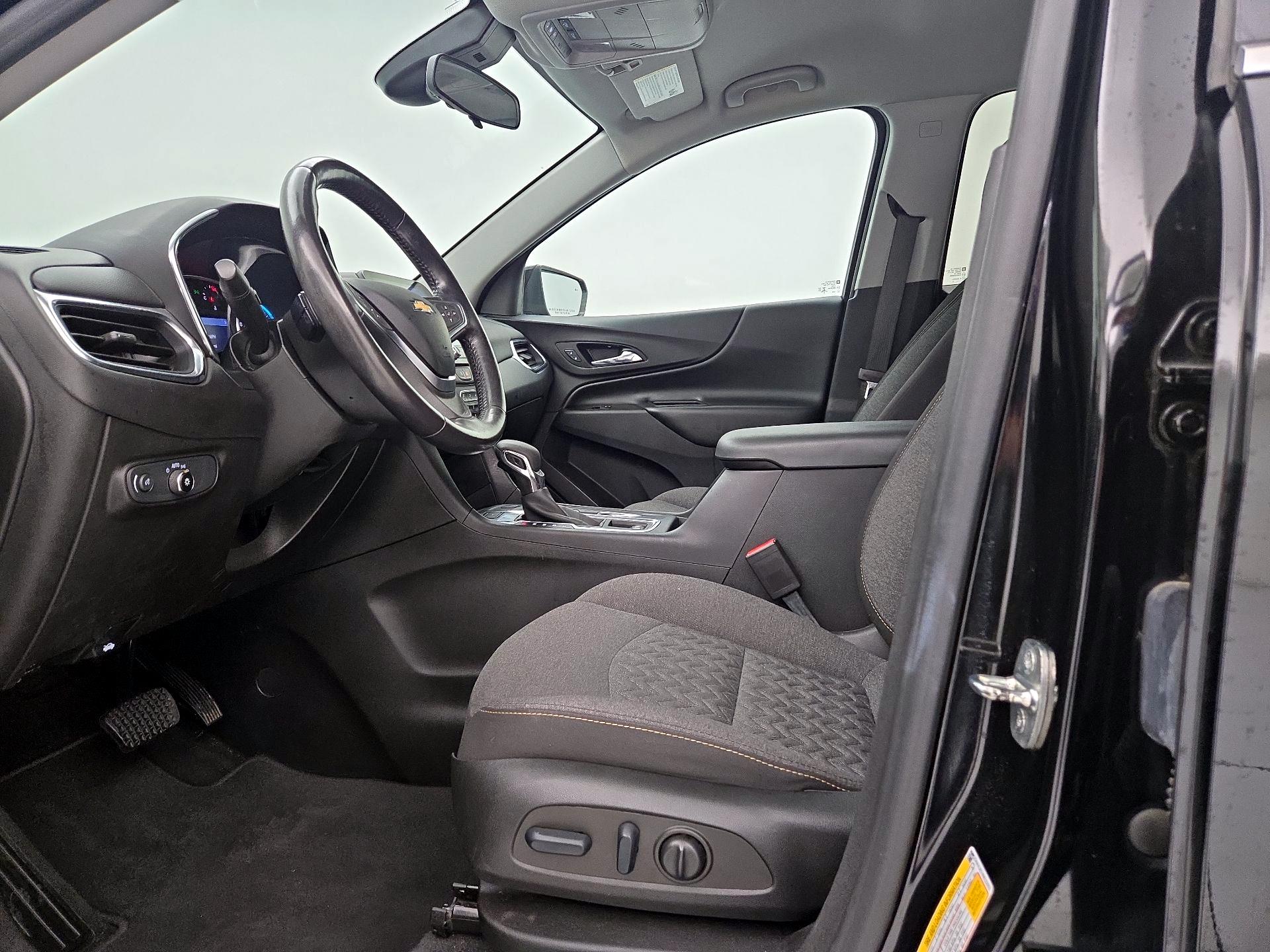 Thumbnail: 2022 Chevrolet Equinox - 11