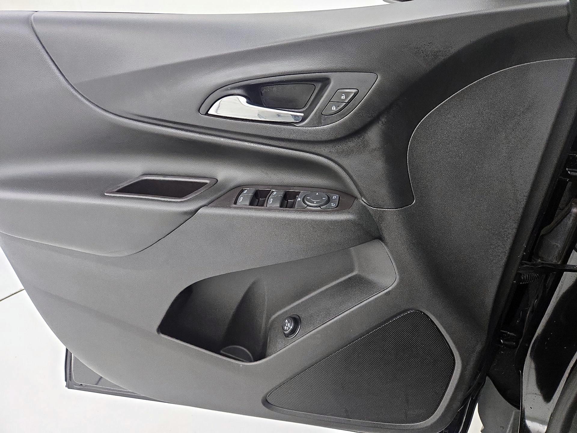 Thumbnail: 2022 Chevrolet Equinox - 12