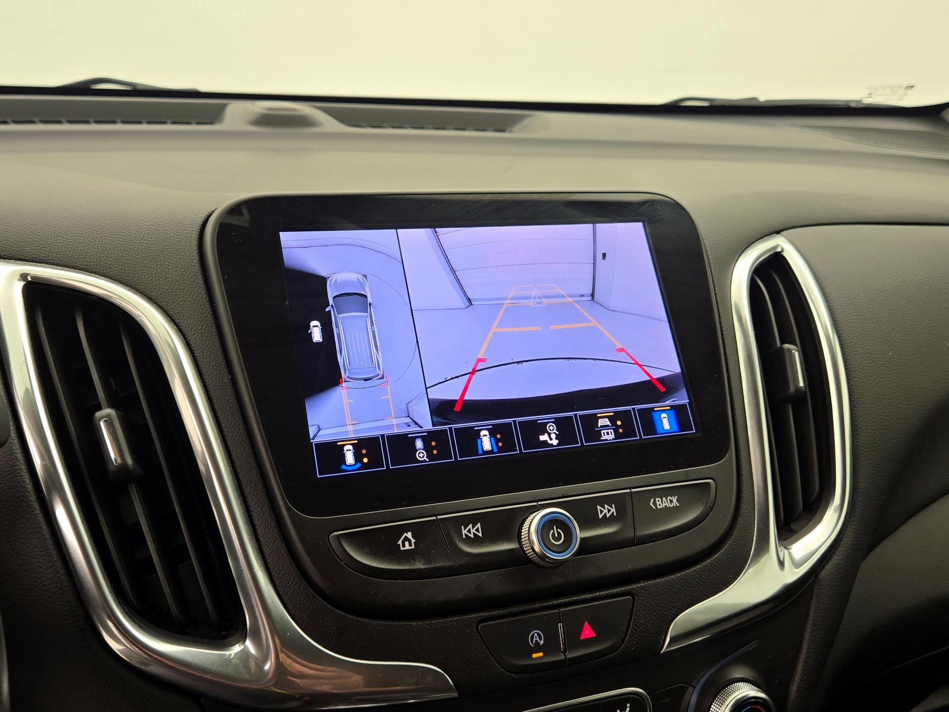 Thumbnail: 2022 Chevrolet Equinox - 15