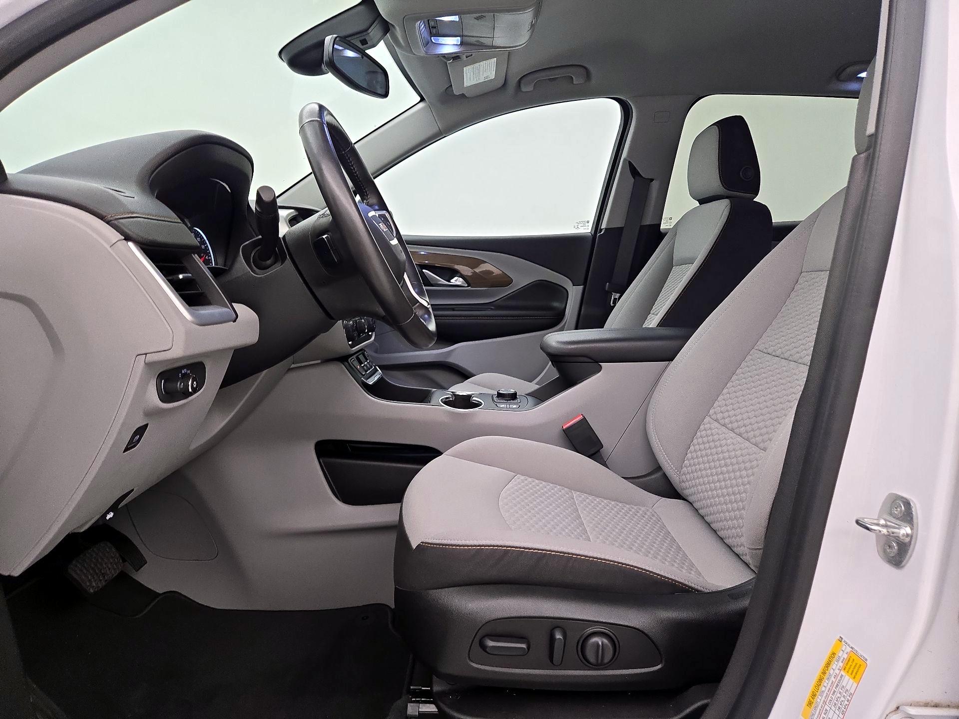 Thumbnail: 2020 GMC Terrain - 11