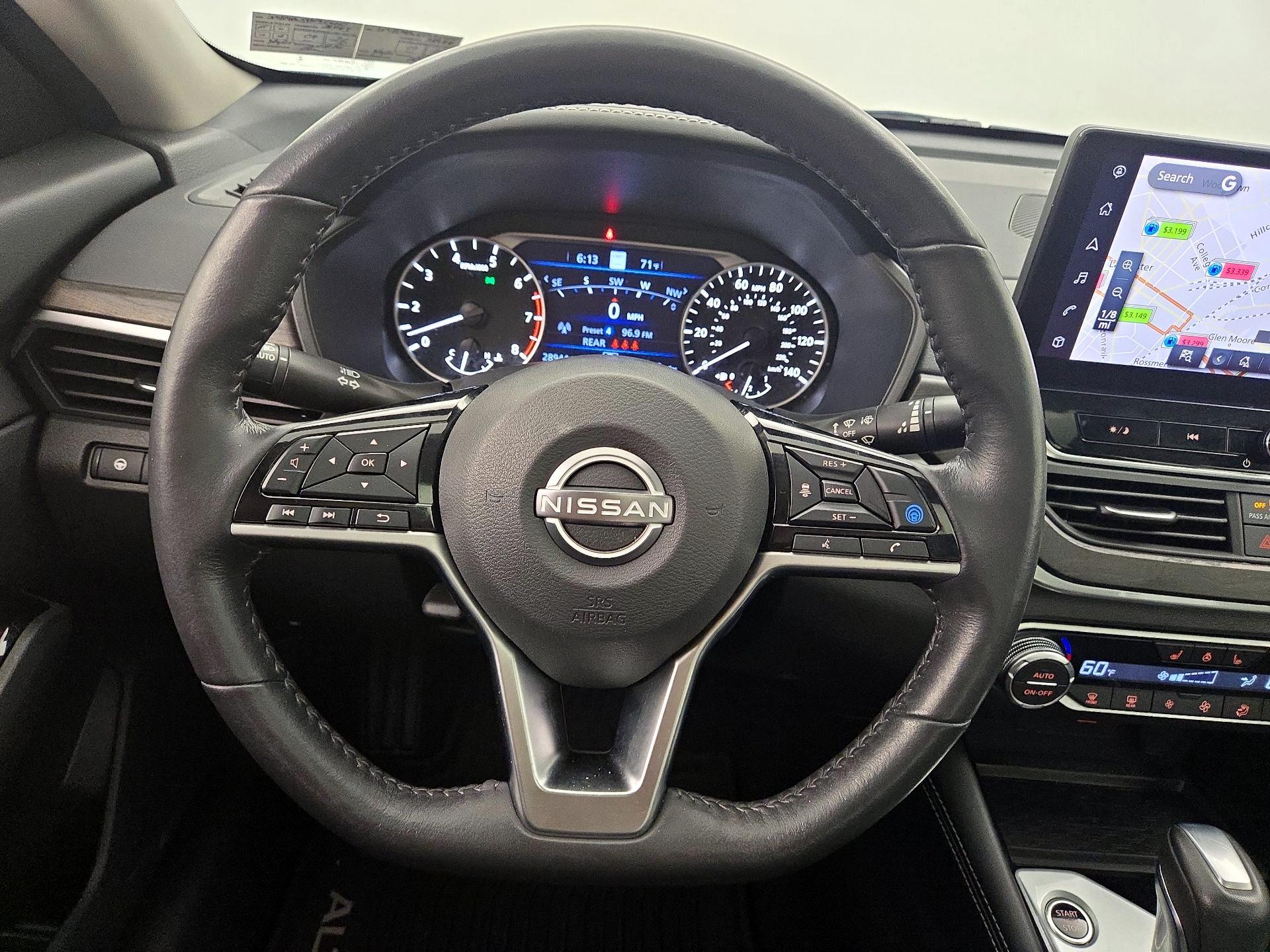 Thumbnail: 2023 Nissan Altima - 10