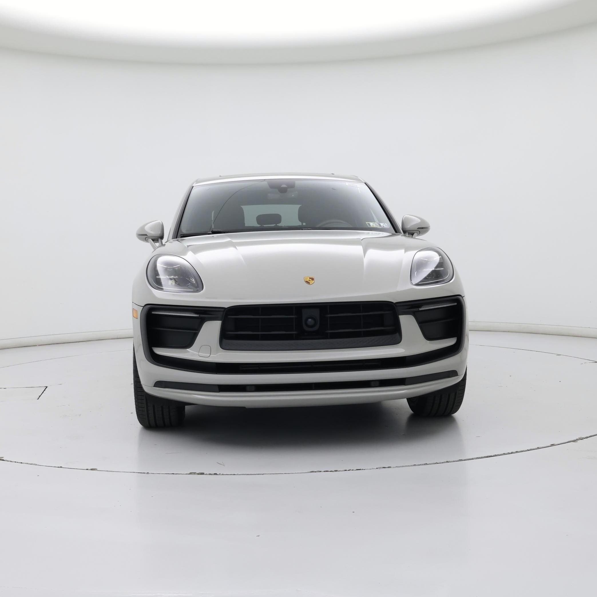 Thumbnail: 2023 Porsche Macan - 5