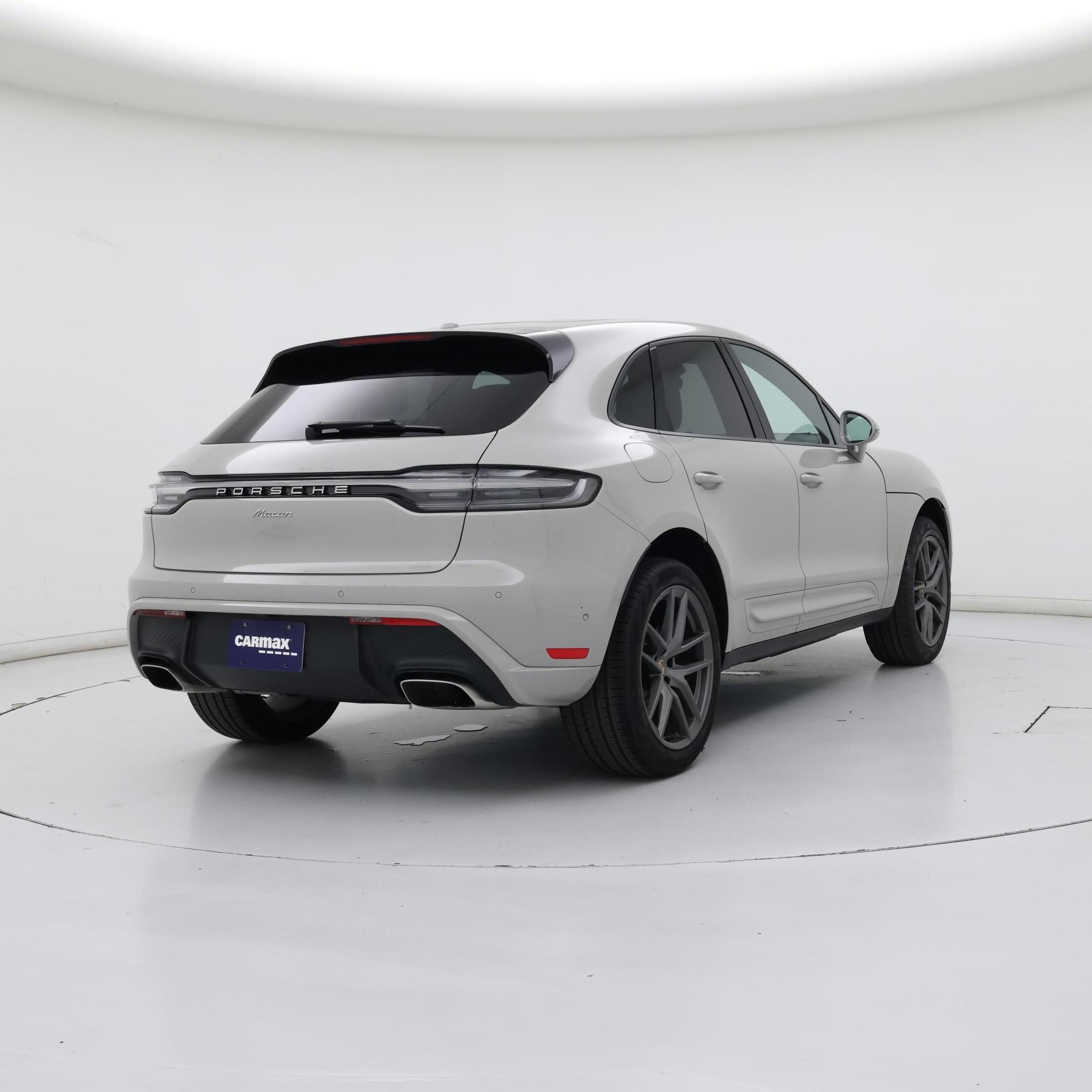 Thumbnail: 2023 Porsche Macan - 8