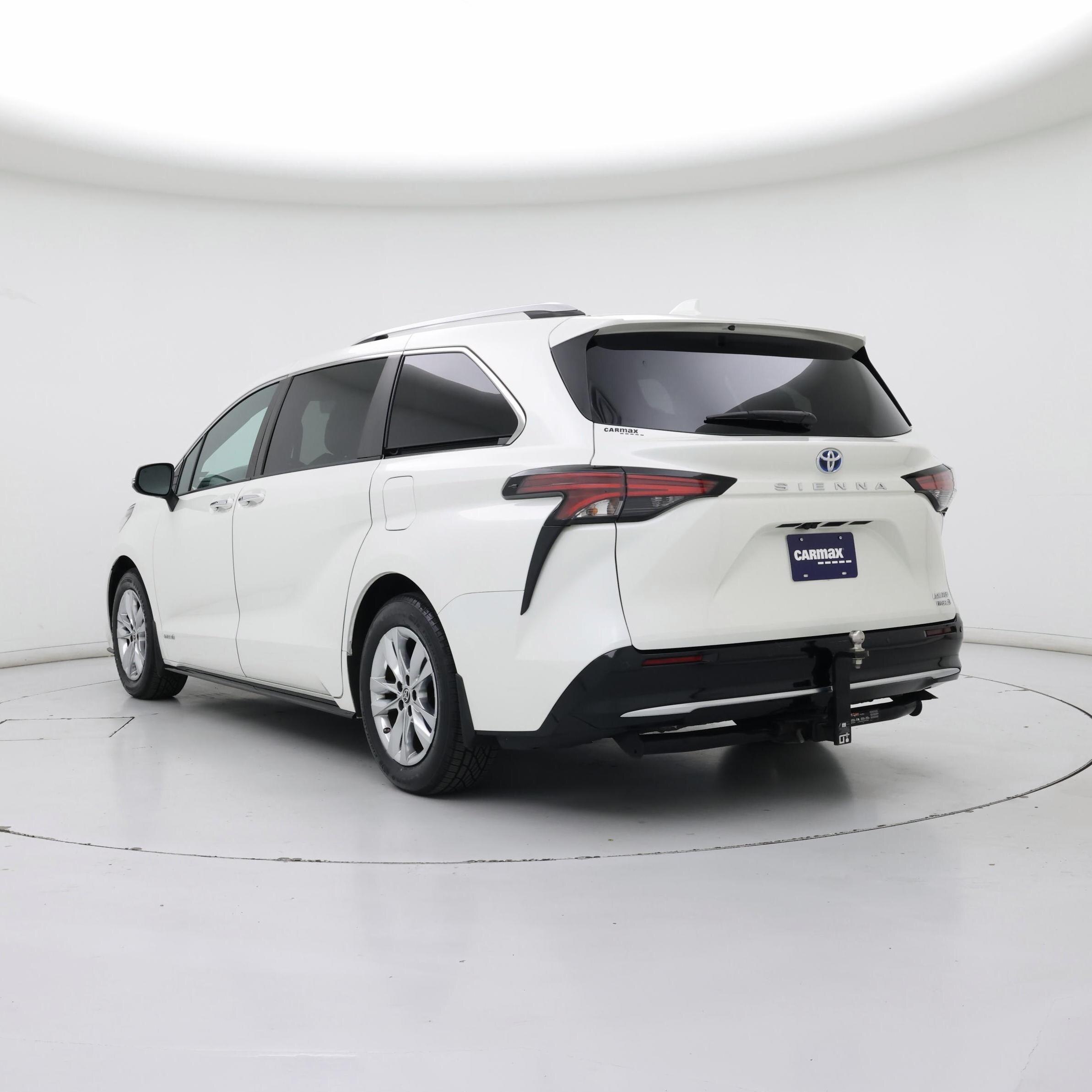 Thumbnail: 2021 Toyota Sienna - 2