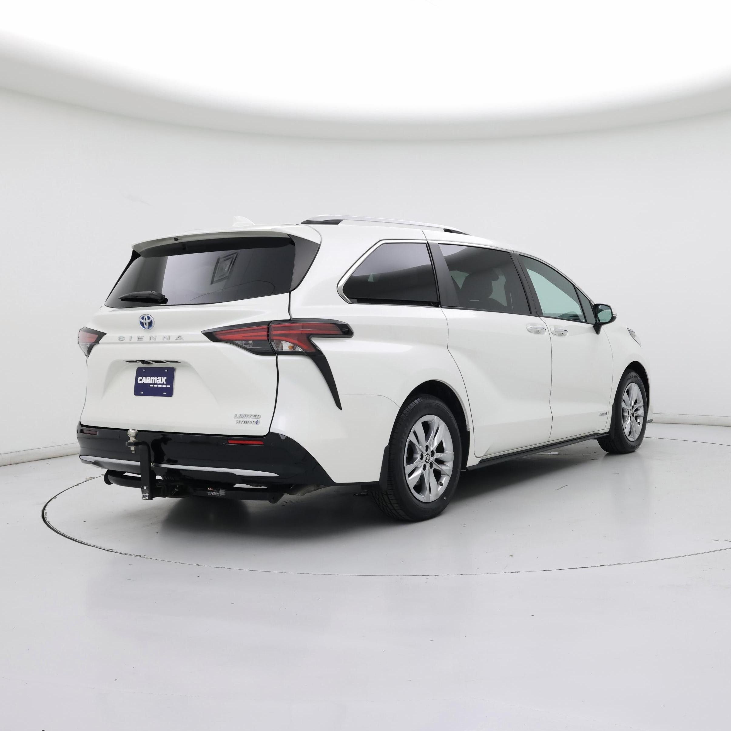 Thumbnail: 2021 Toyota Sienna - 8
