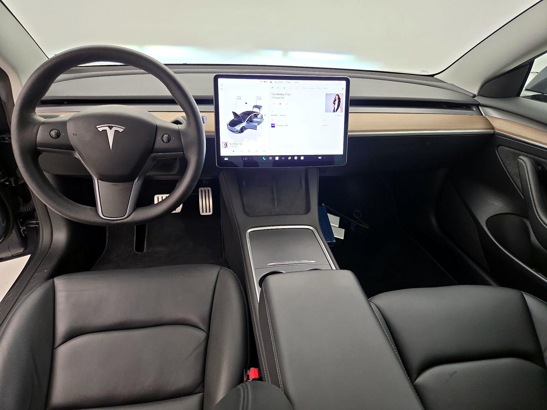 Thumbnail: 2023 Tesla Model 3 - 9