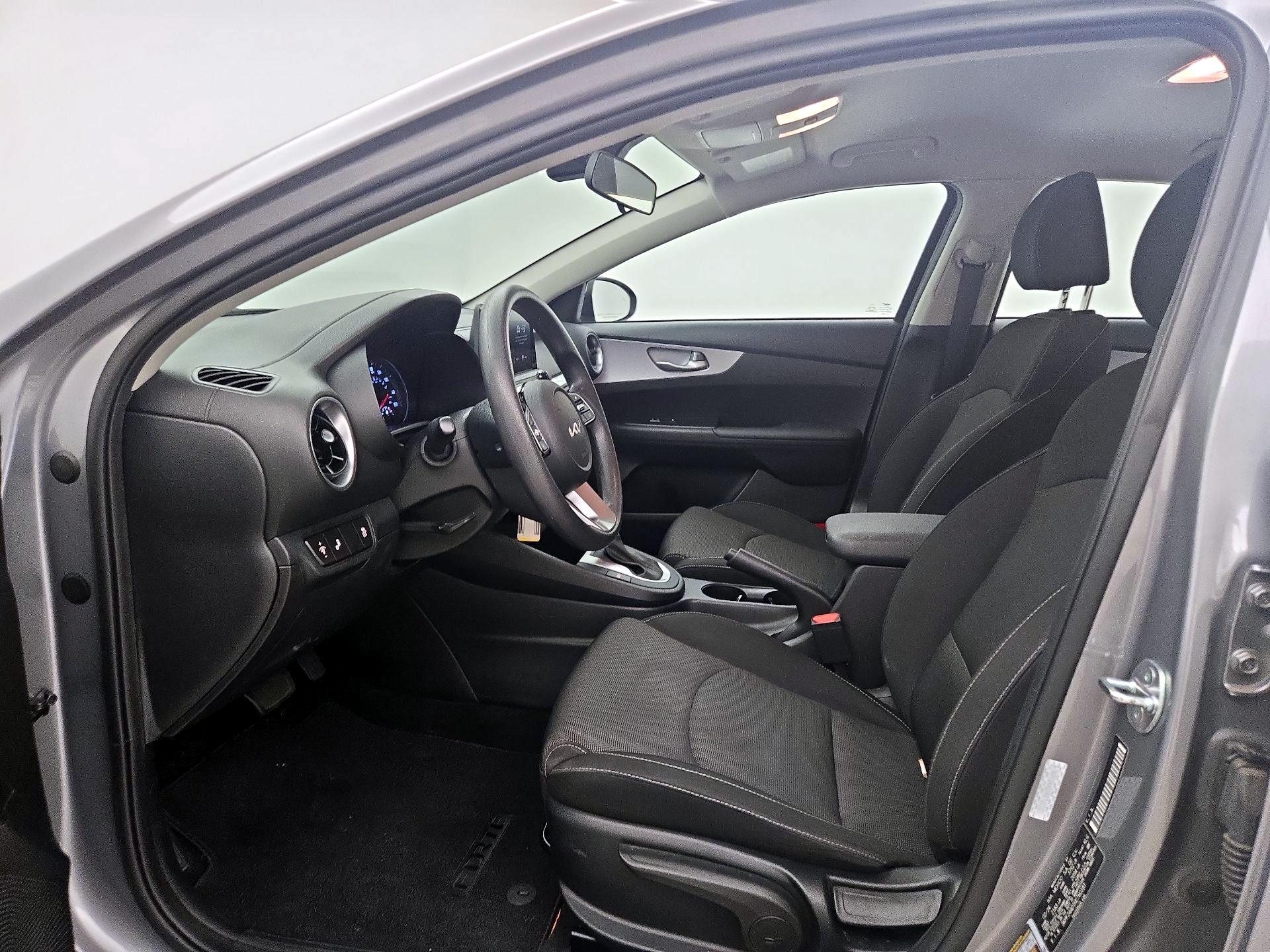 Thumbnail: 2024 Kia Forte - 11