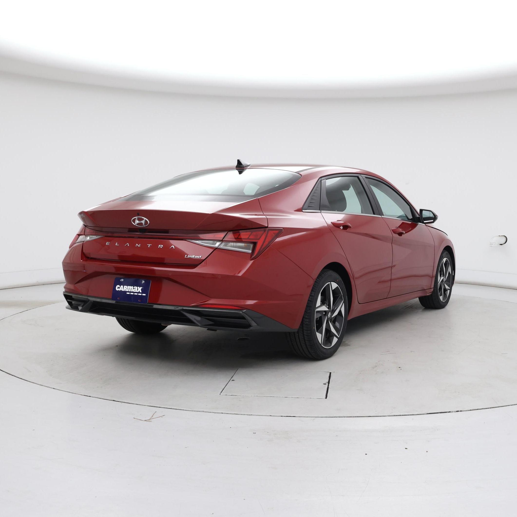 Thumbnail: 2023 Hyundai Elantra - 8