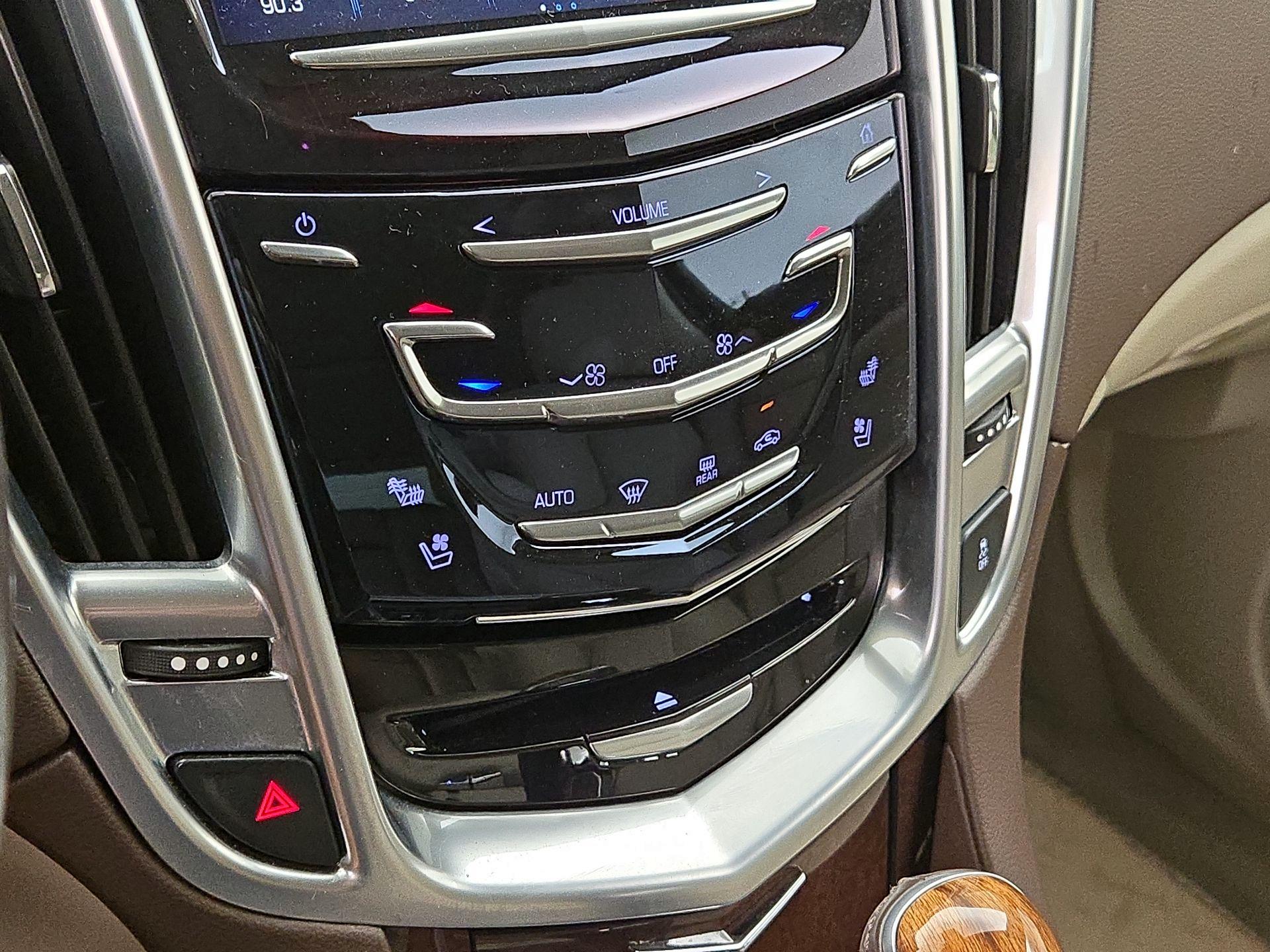 Thumbnail: 2015 Cadillac SRX - 17