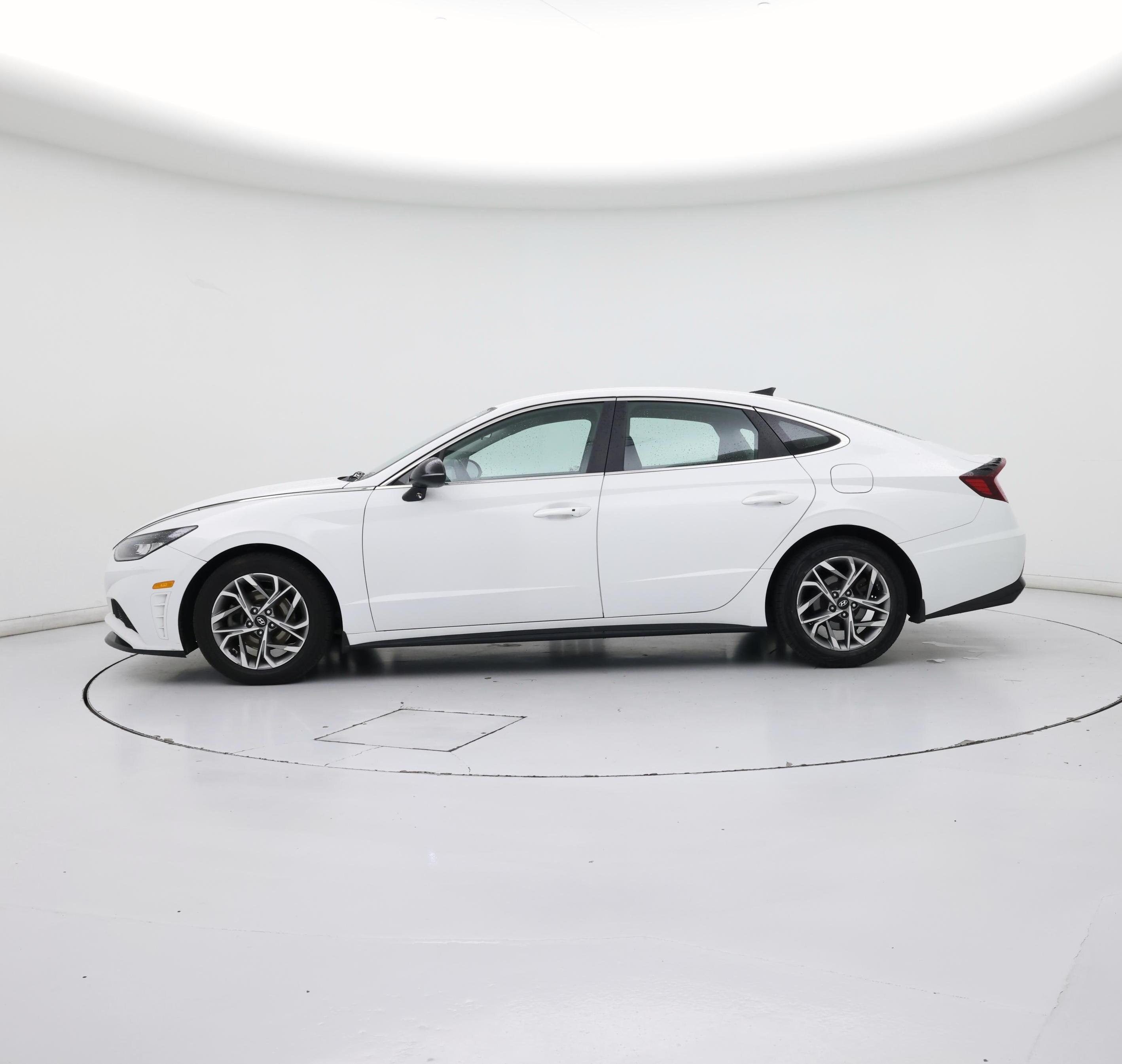 Thumbnail: 2021 Hyundai Sonata - 3