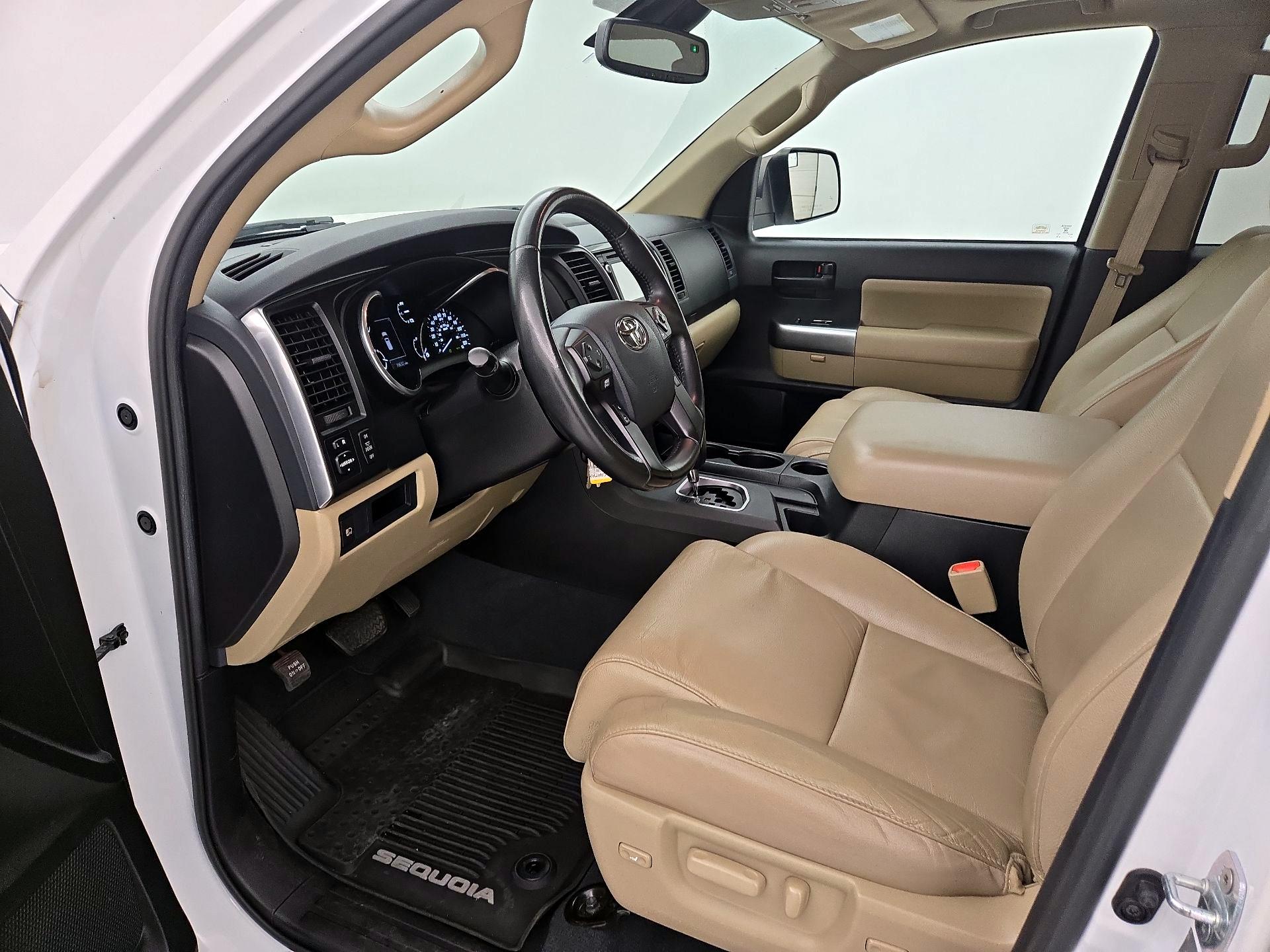 Thumbnail: 2019 Toyota Sequoia - 11
