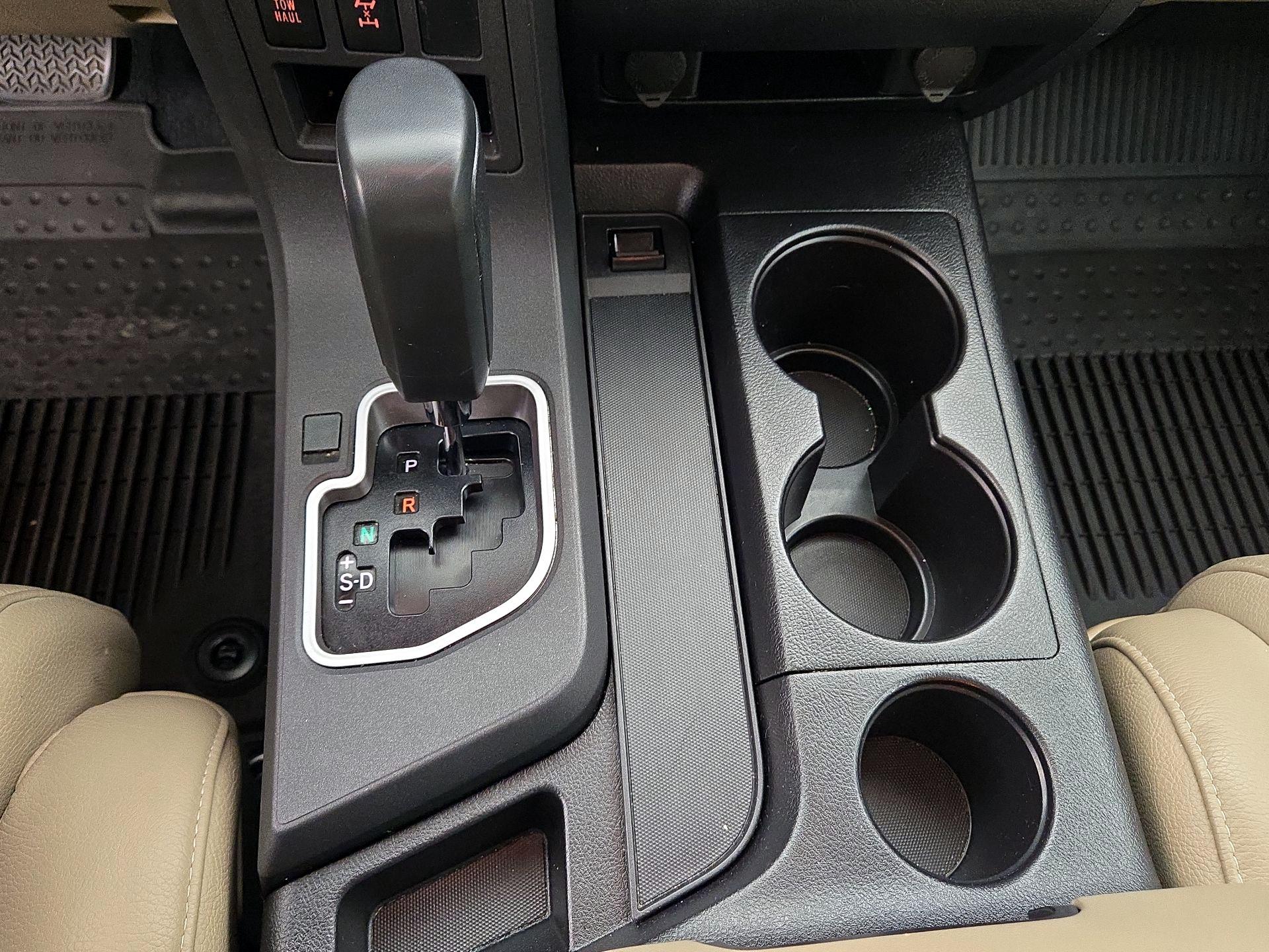 Thumbnail: 2019 Toyota Sequoia - 17
