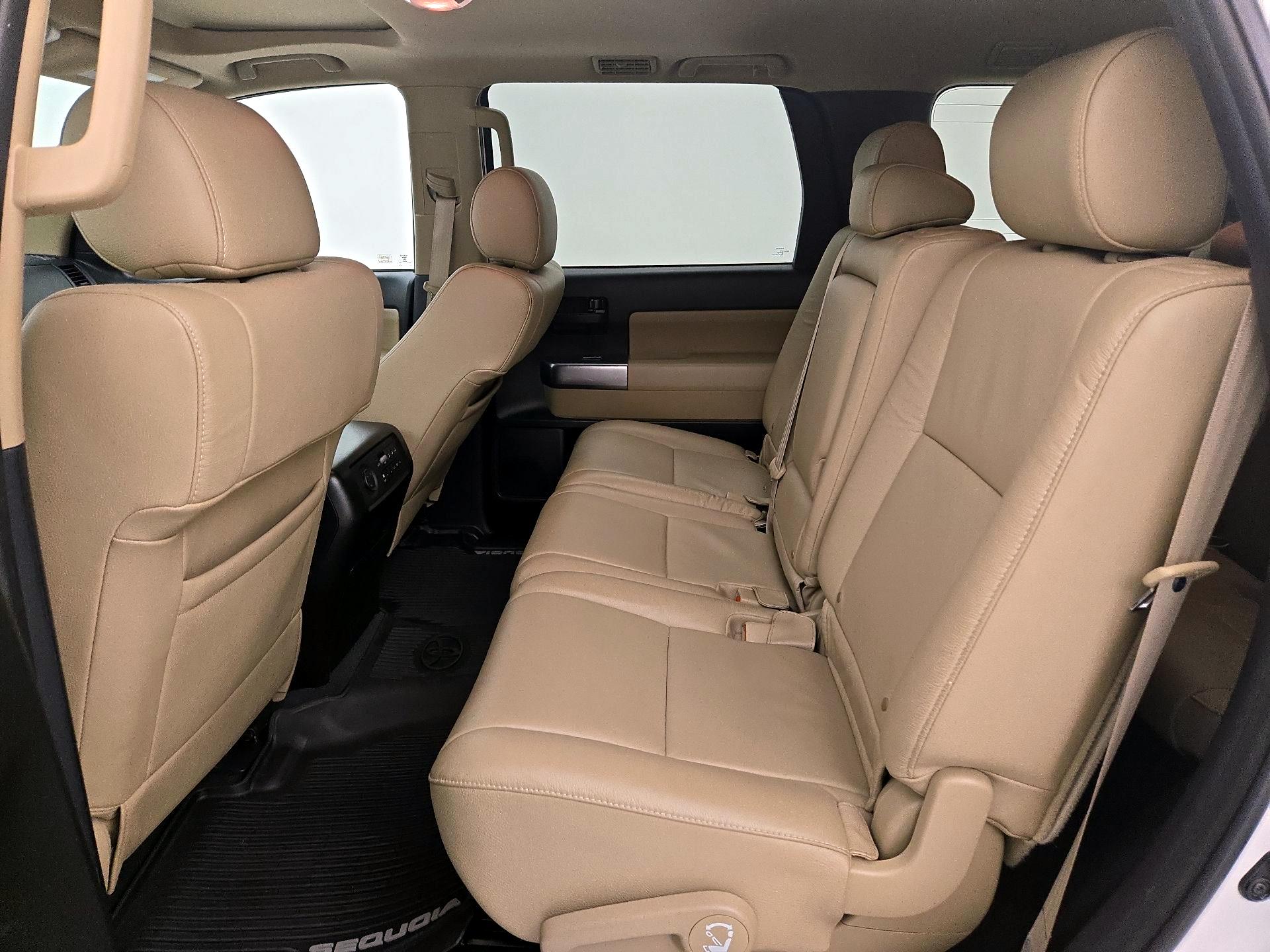 Thumbnail: 2019 Toyota Sequoia - 19