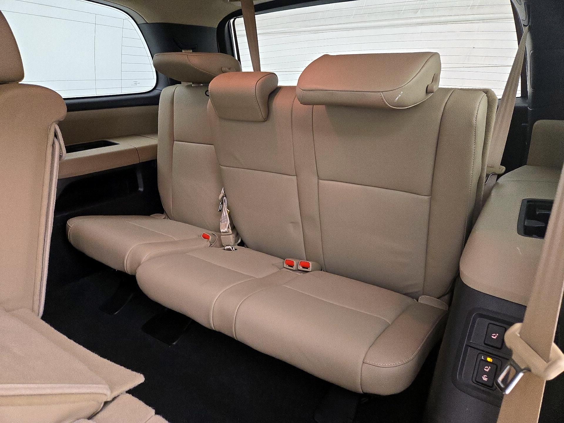 Thumbnail: 2019 Toyota Sequoia - 20