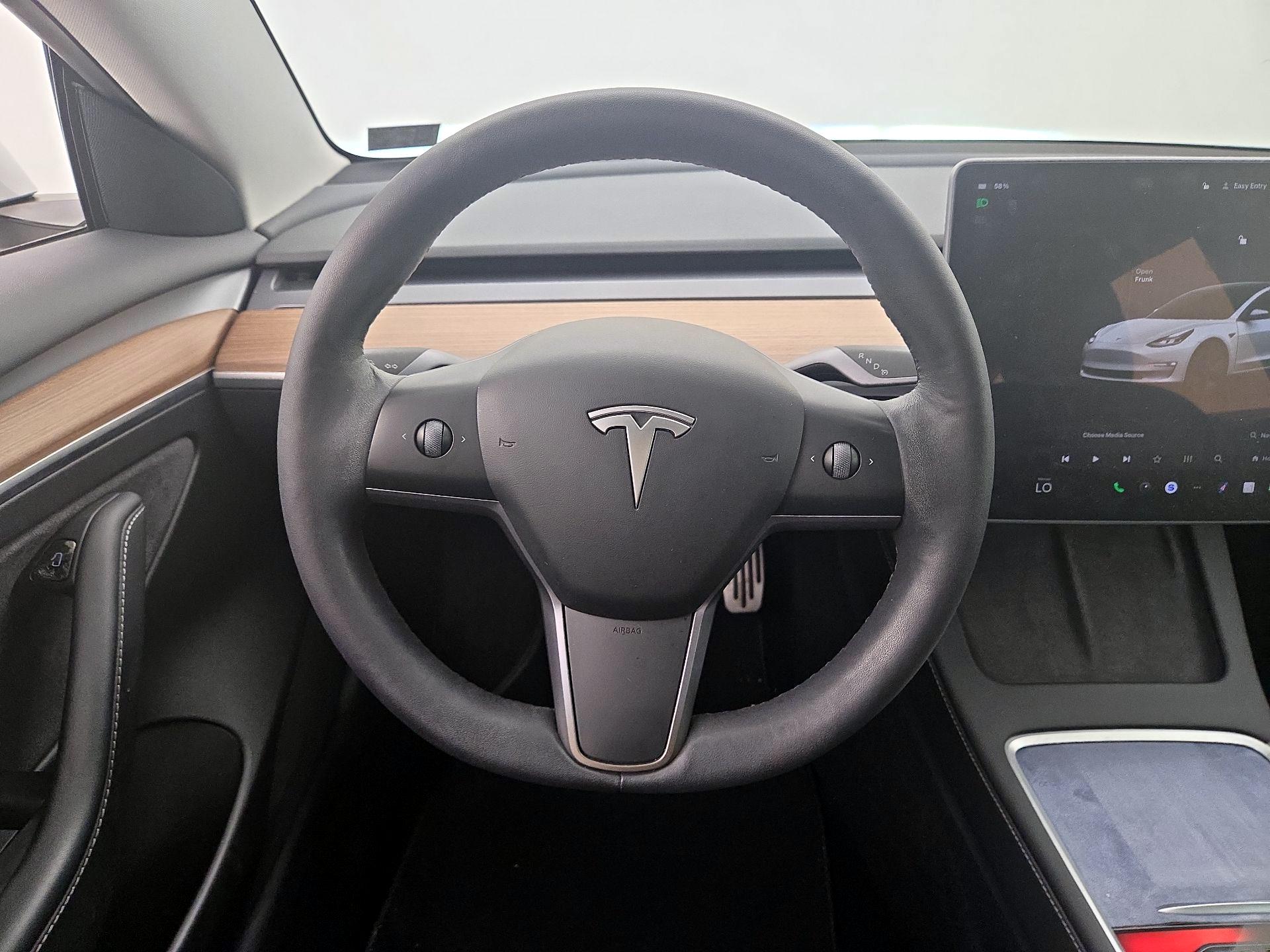 Thumbnail: 2023 Tesla Model 3 - 10