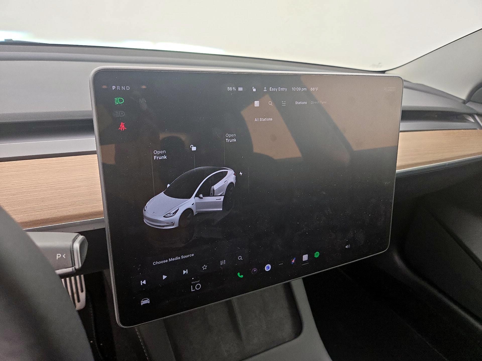 Thumbnail: 2023 Tesla Model 3 - 14