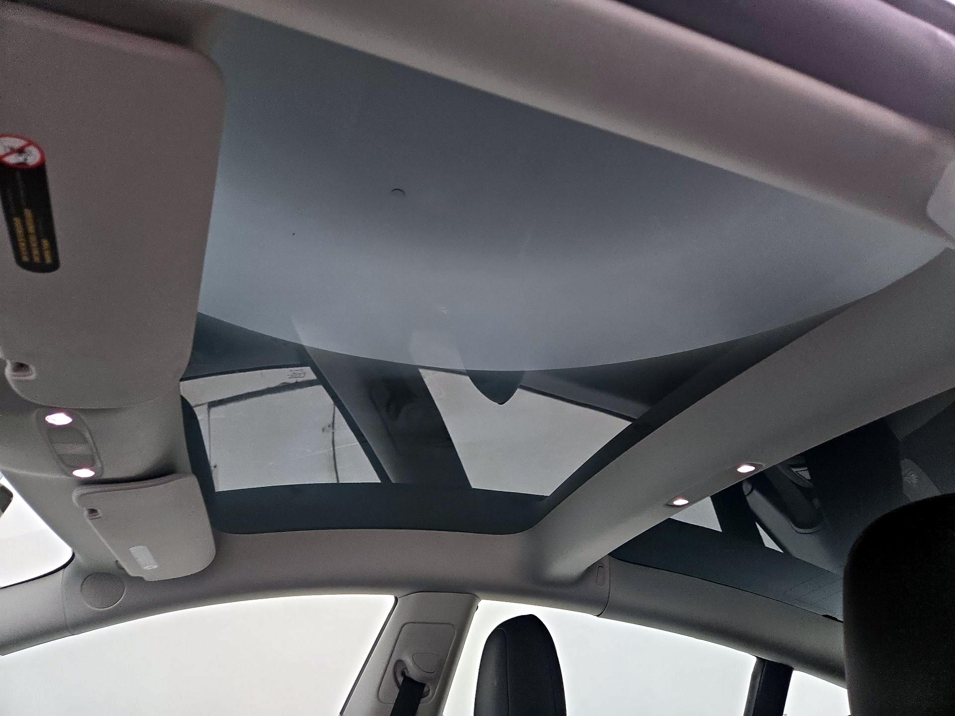 Thumbnail: 2023 Tesla Model 3 - 18