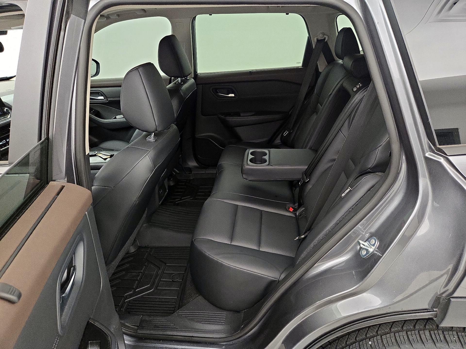 Thumbnail: 2023 Nissan Rogue - 20