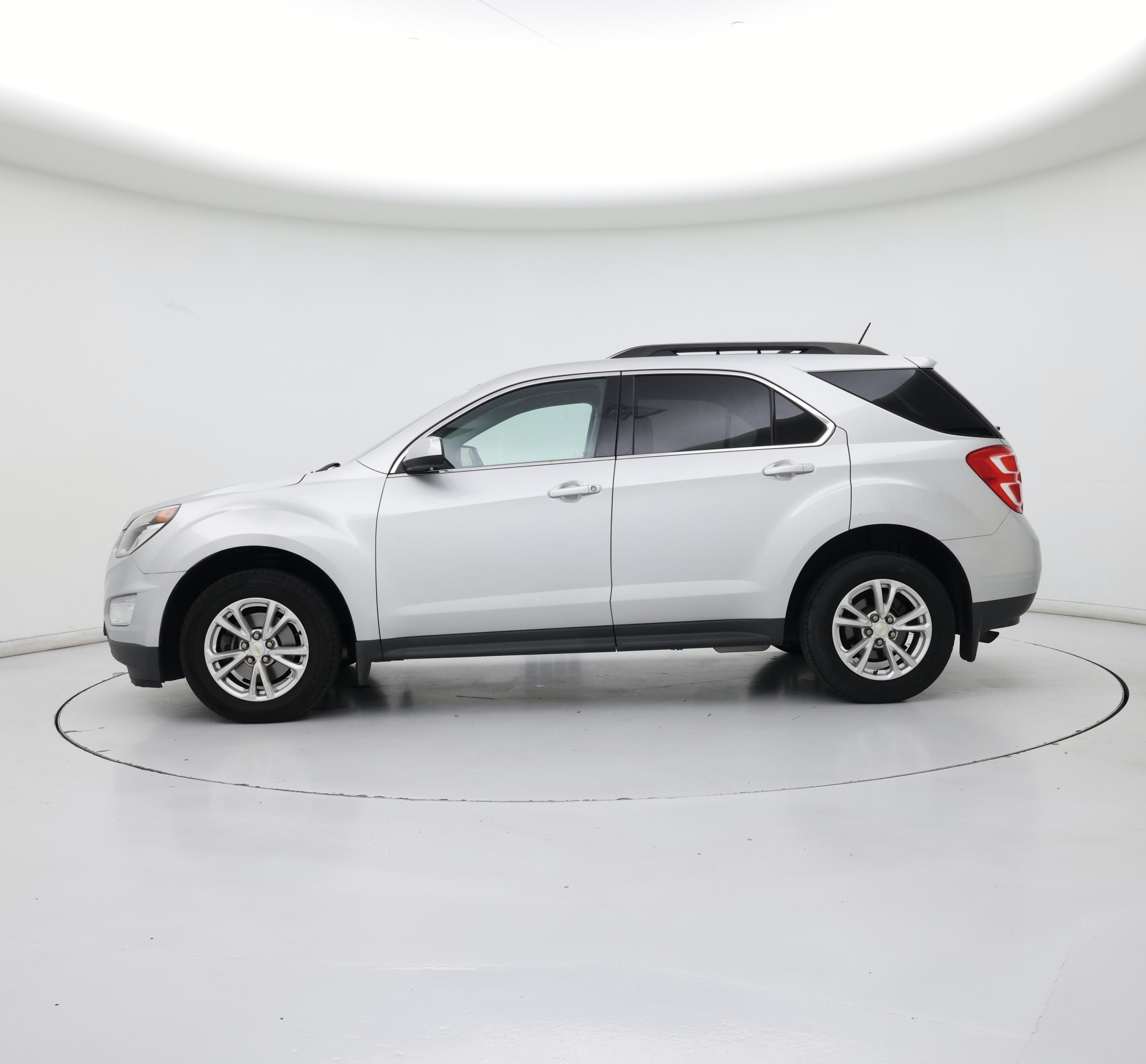 Thumbnail: 2017 Chevrolet Equinox - 3