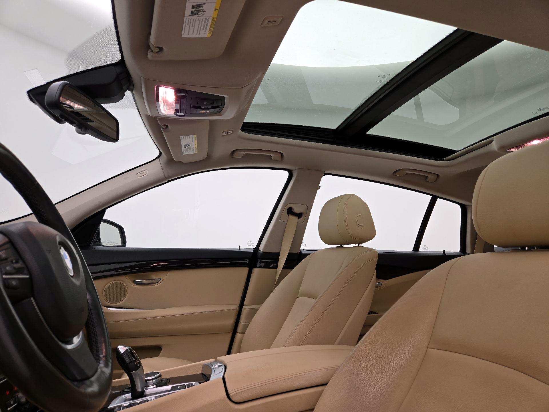 Thumbnail: 2017 BMW 5 Series - 19