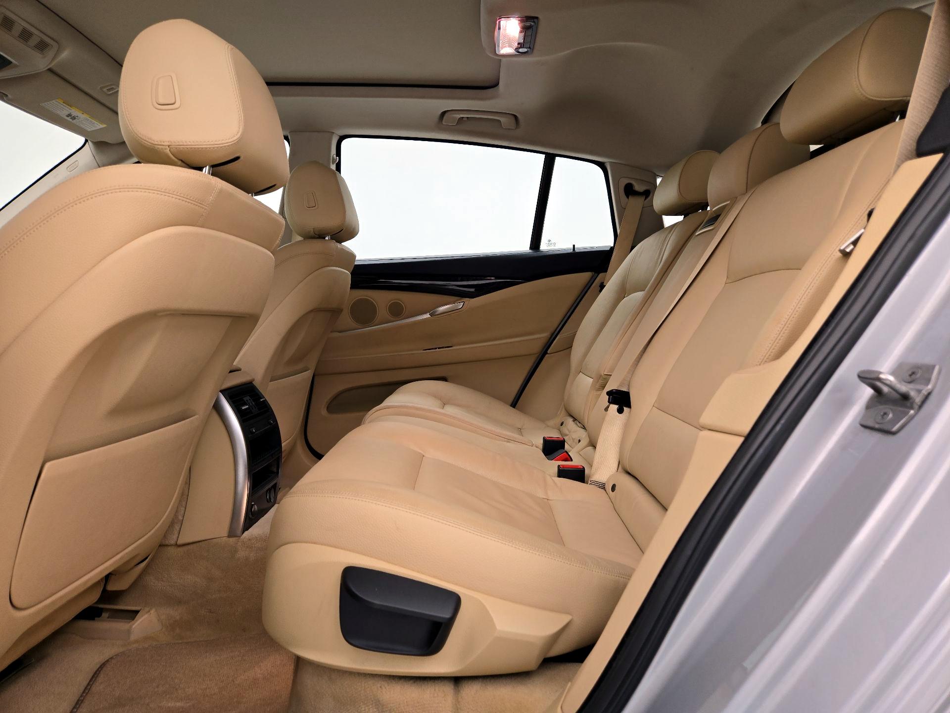 Thumbnail: 2017 BMW 5 Series - 20