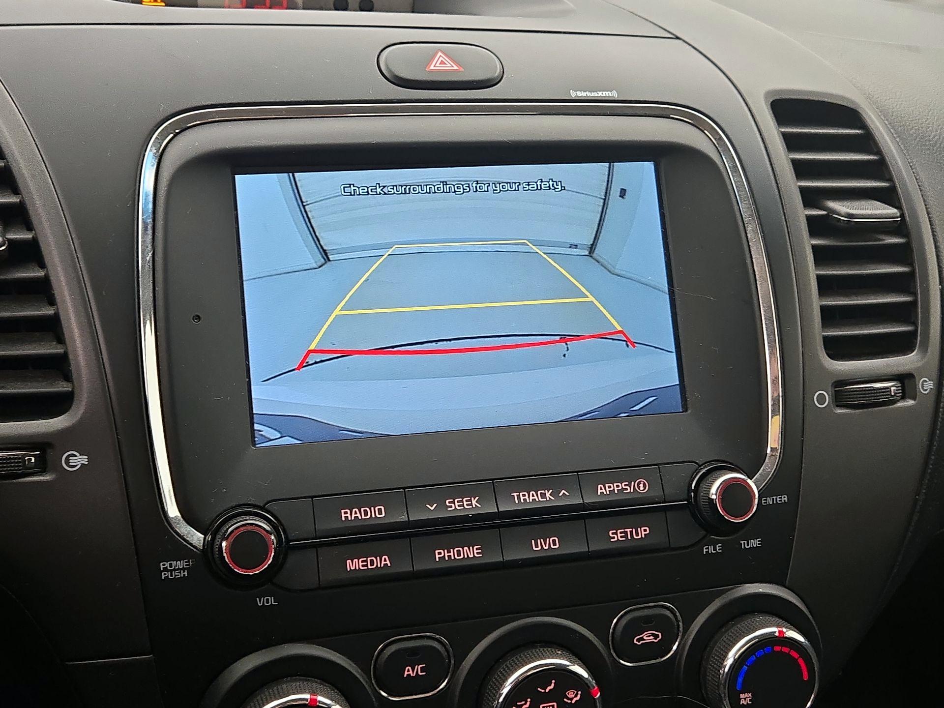 Thumbnail: 2018 Kia Forte - 14