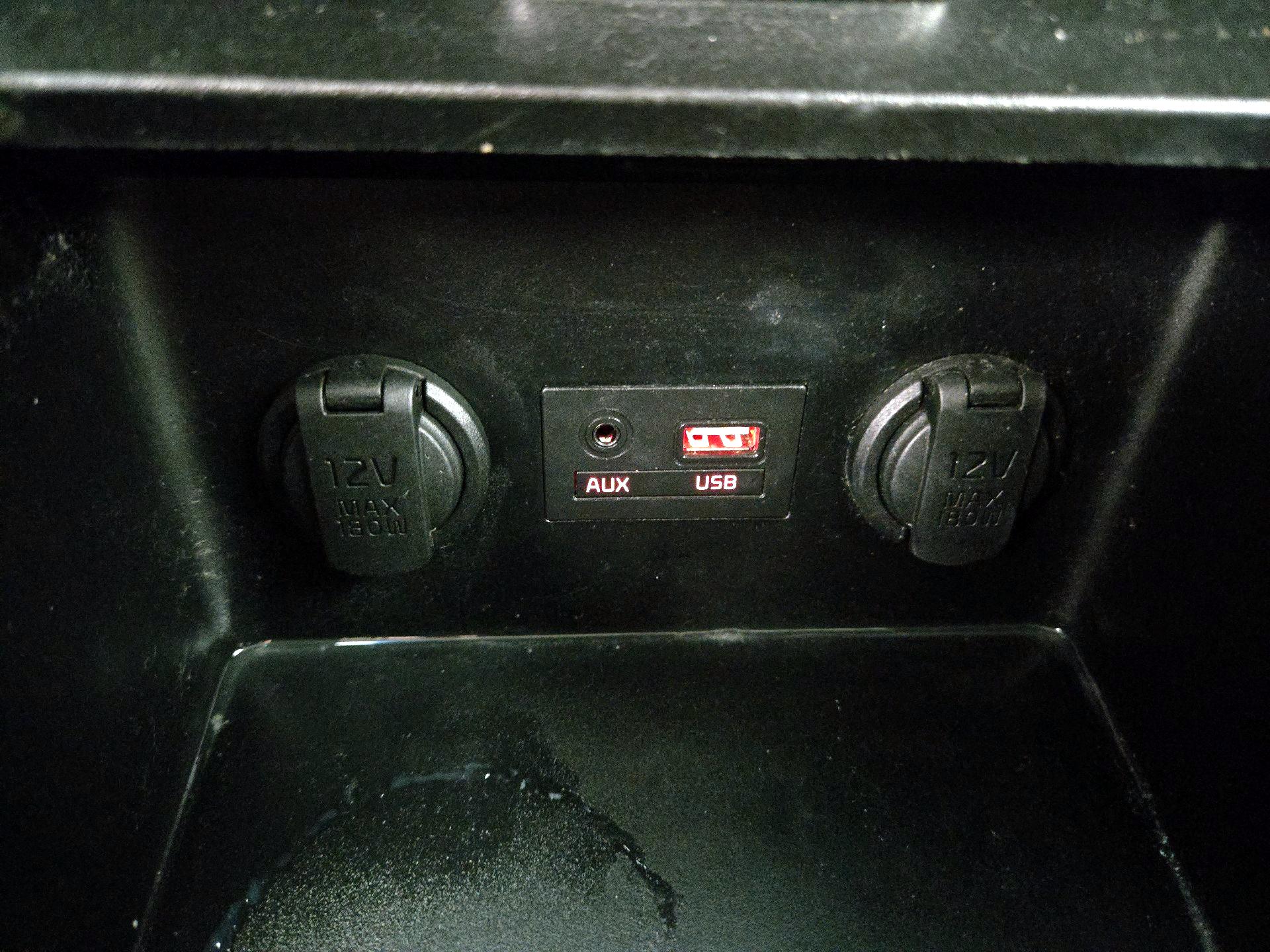 Thumbnail: 2018 Kia Forte - 18