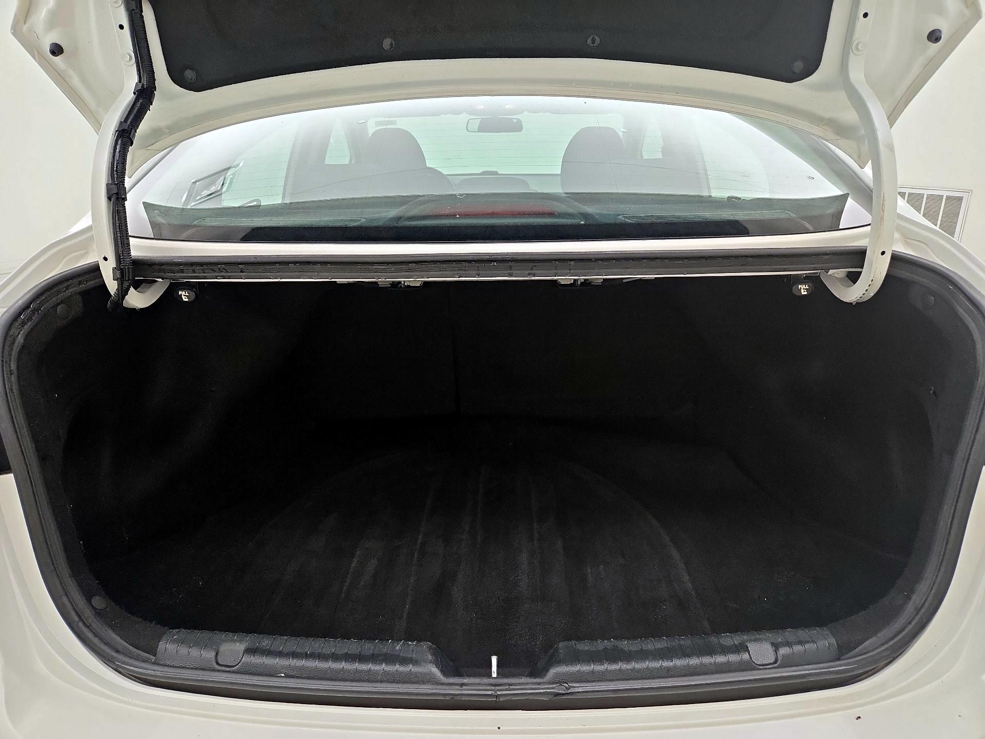 Thumbnail: 2018 Kia Forte - 20