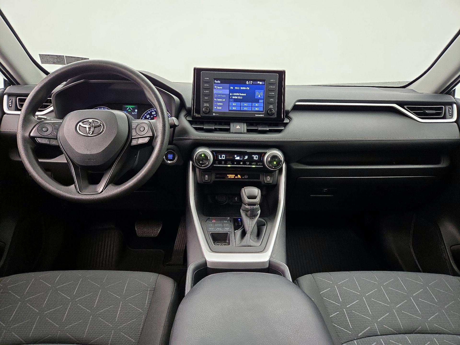 Thumbnail: 2022 Toyota RAV4 - 9
