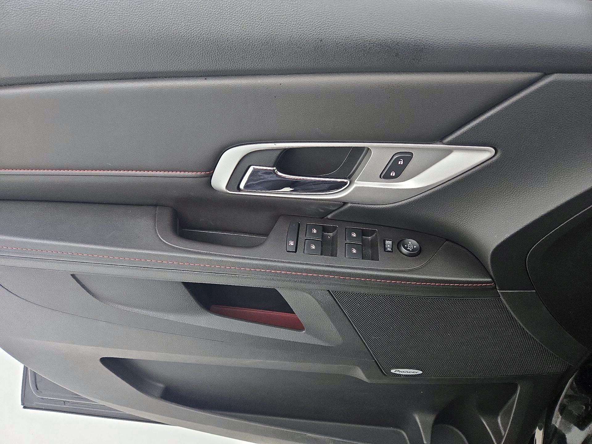 Thumbnail: 2015 GMC Terrain - 12