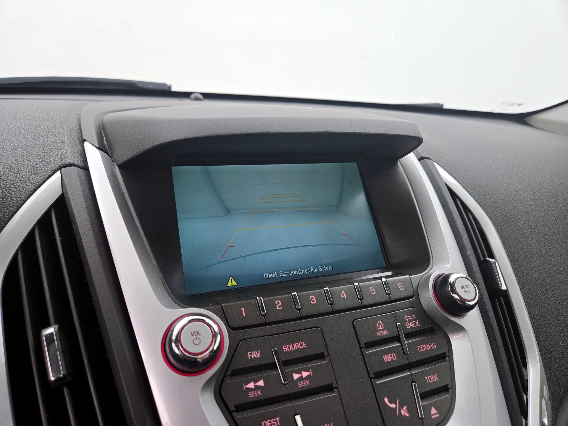 Thumbnail: 2015 GMC Terrain - 14