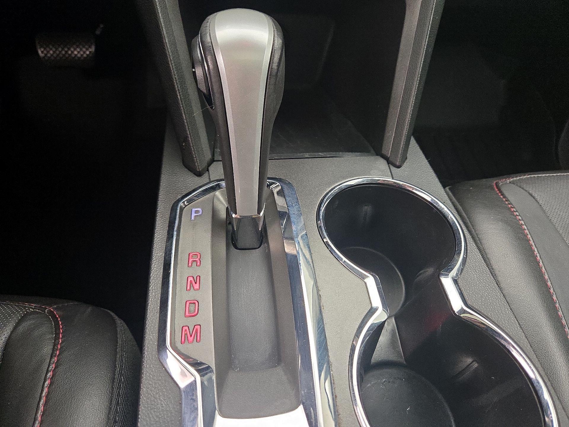 Thumbnail: 2015 GMC Terrain - 17