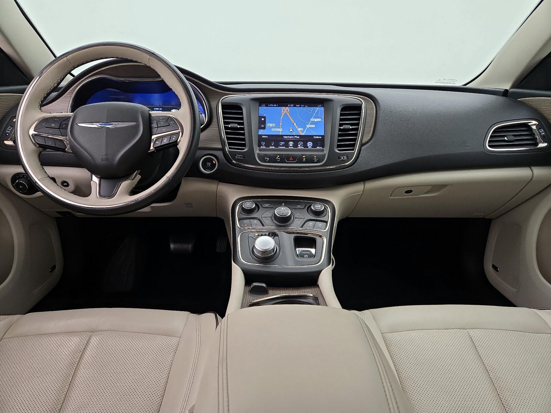 Thumbnail: 2015 Chrysler 200 - 9