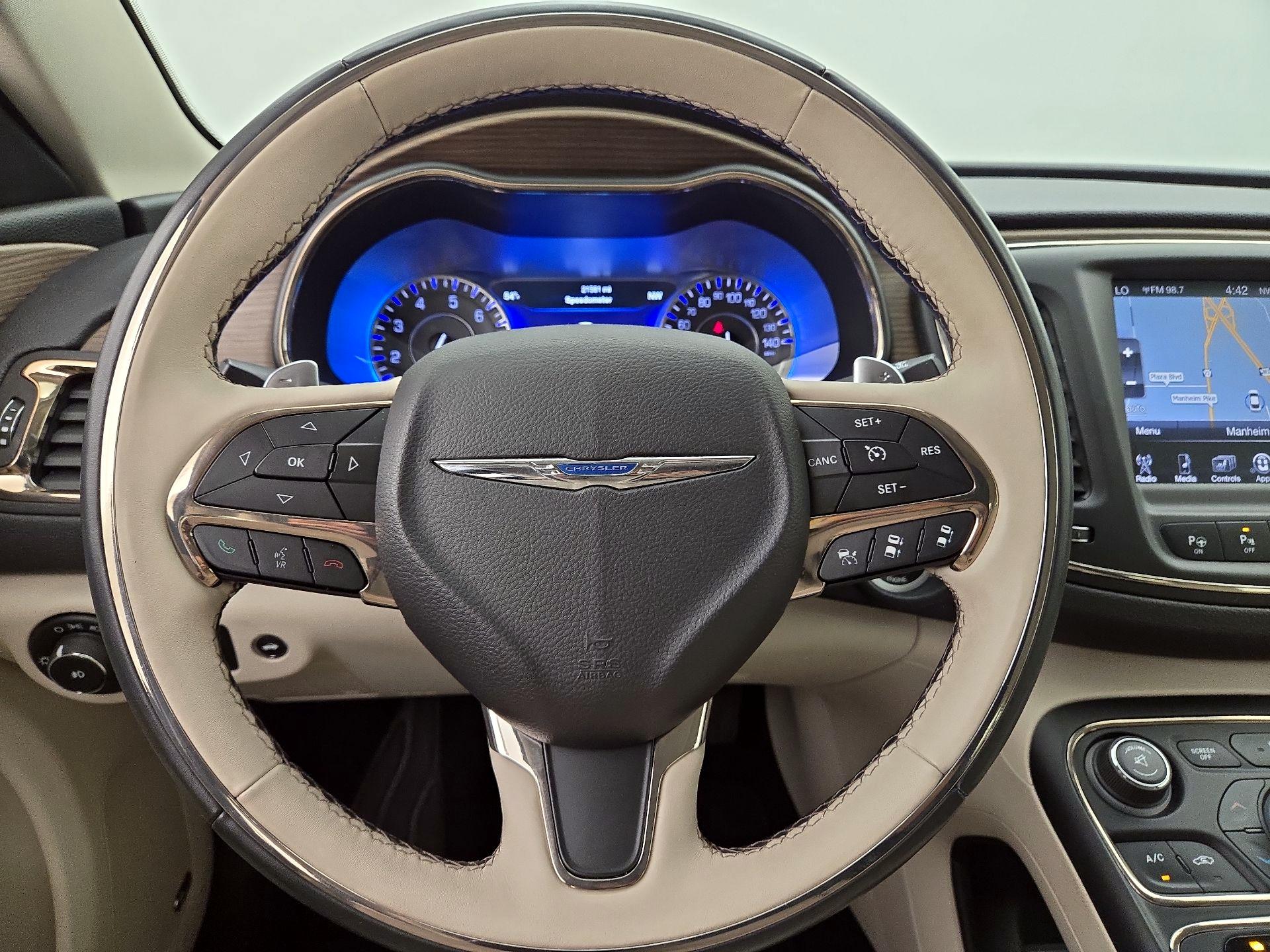 Thumbnail: 2015 Chrysler 200 - 10