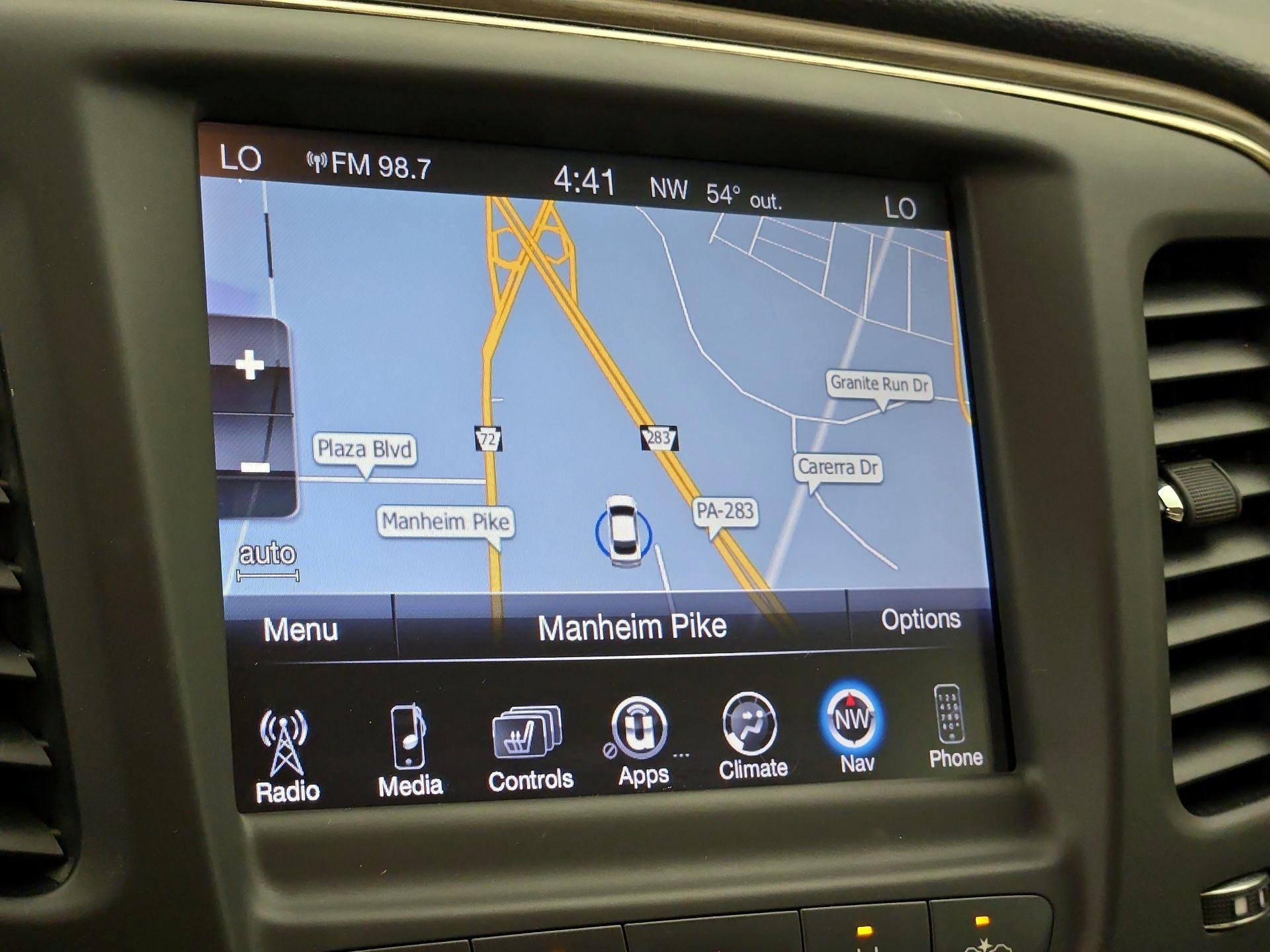 Thumbnail: 2015 Chrysler 200 - 14