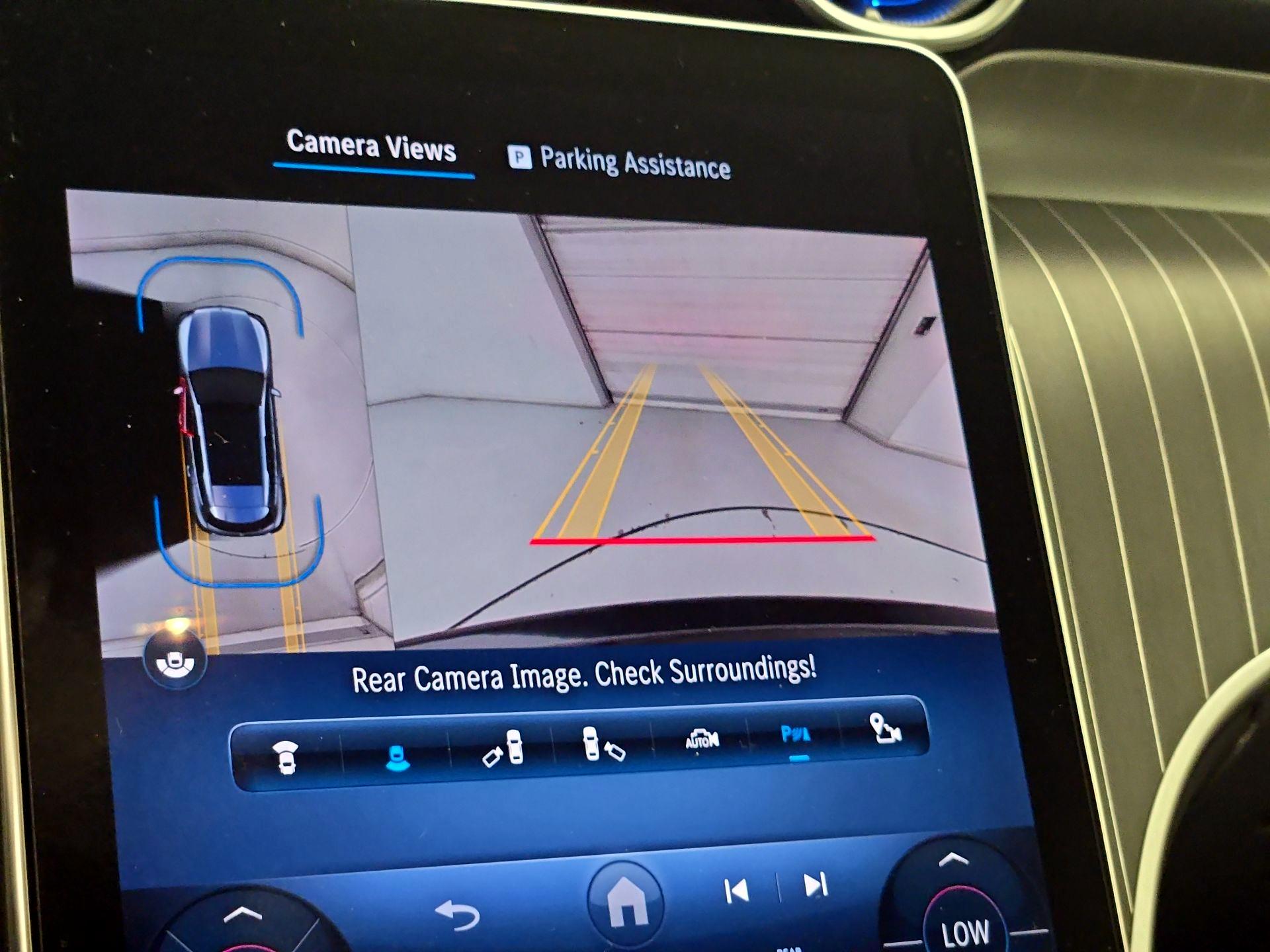 Thumbnail: 2023 Mercedes-Benz GLC - 14