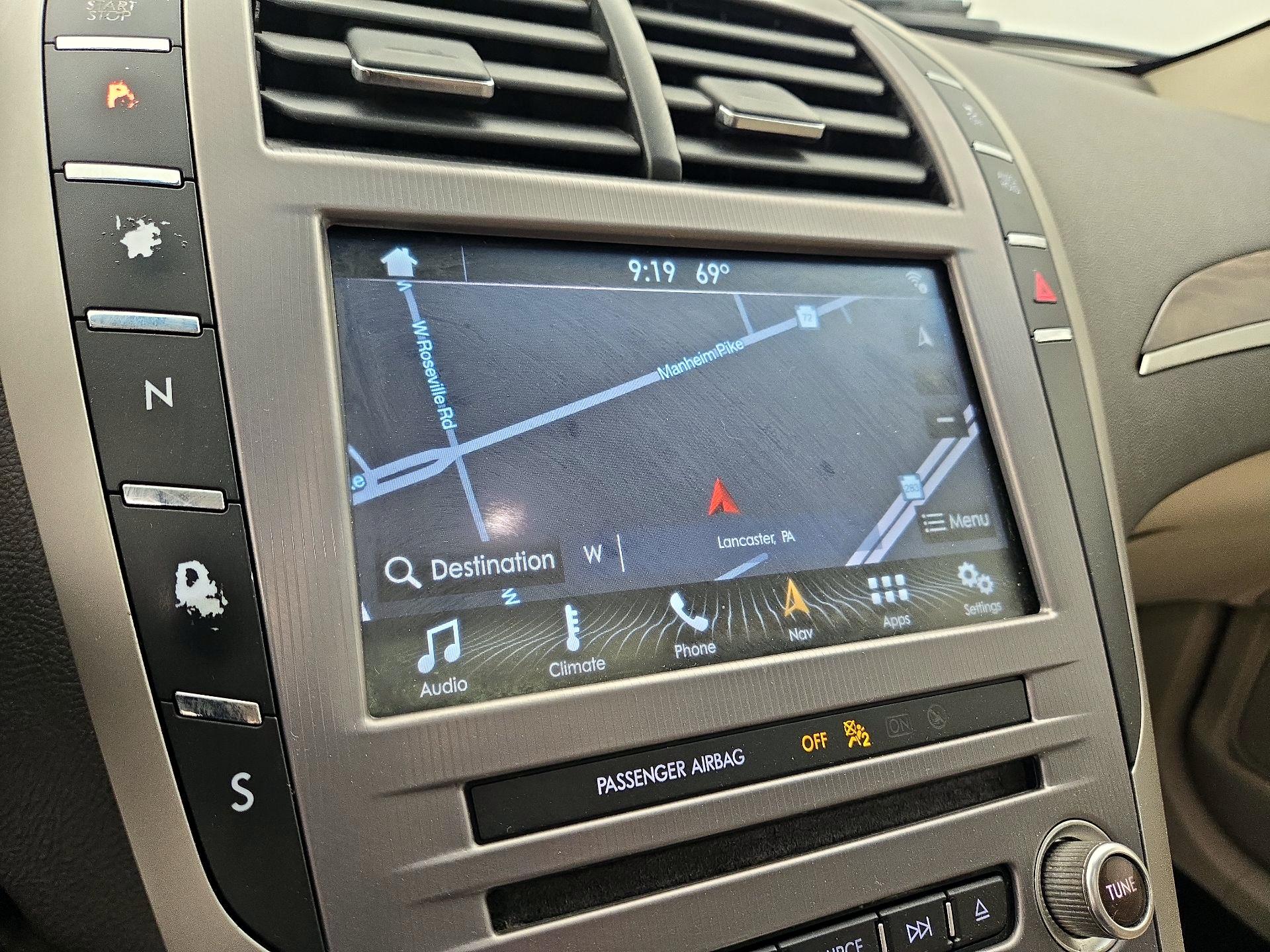 Thumbnail: 2017 Lincoln MKZ - 14