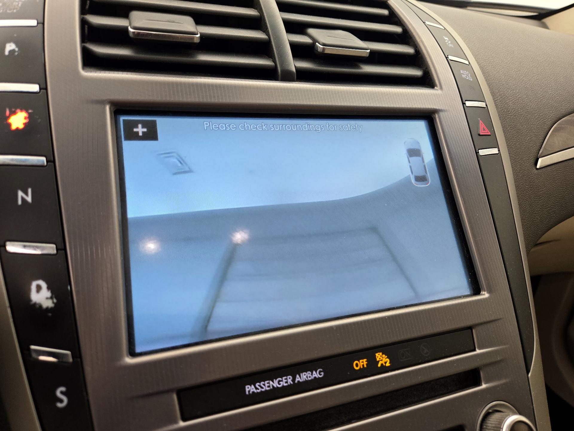 Thumbnail: 2017 Lincoln MKZ - 15