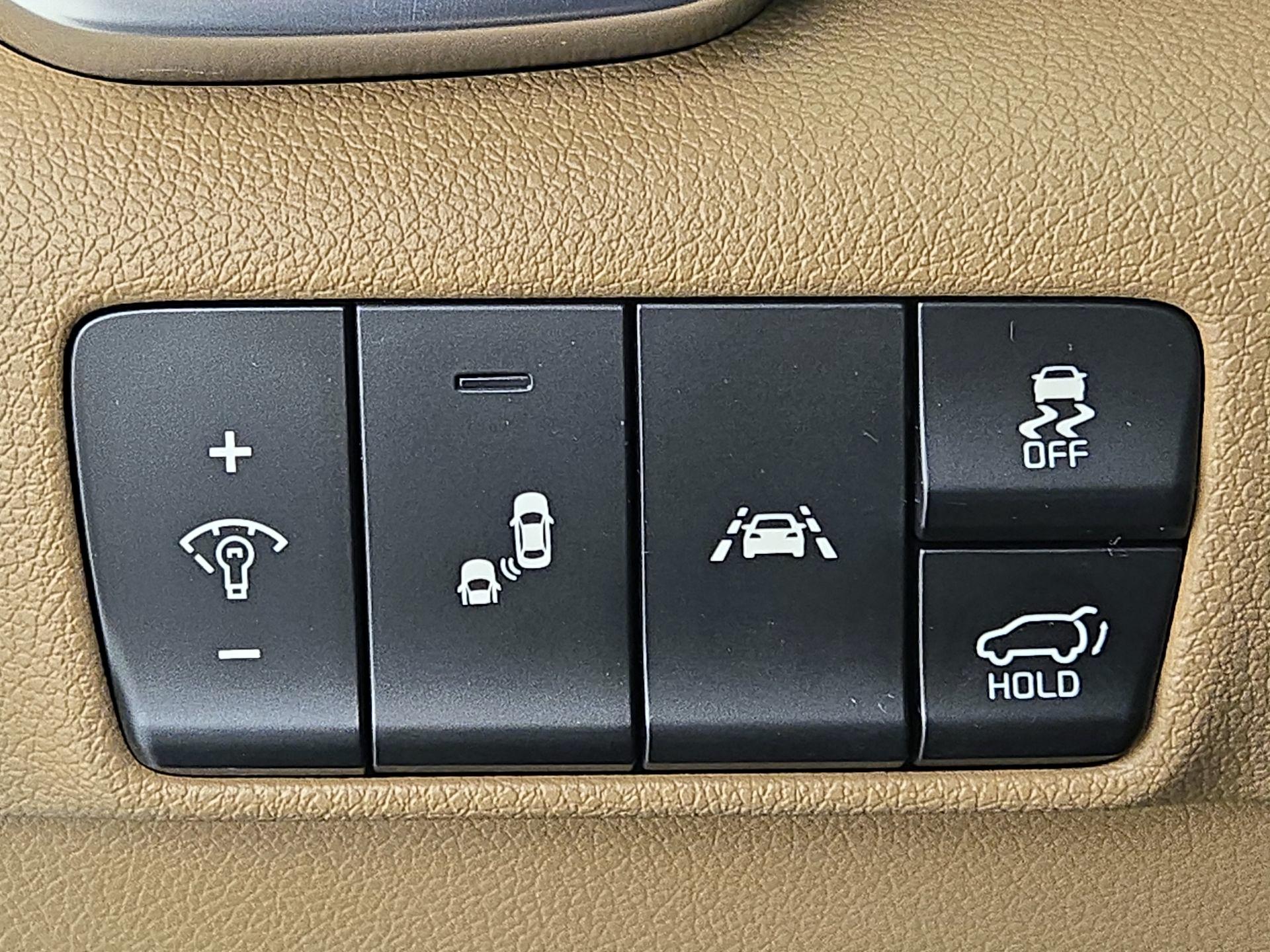Thumbnail: 2019 Kia Sportage - 13