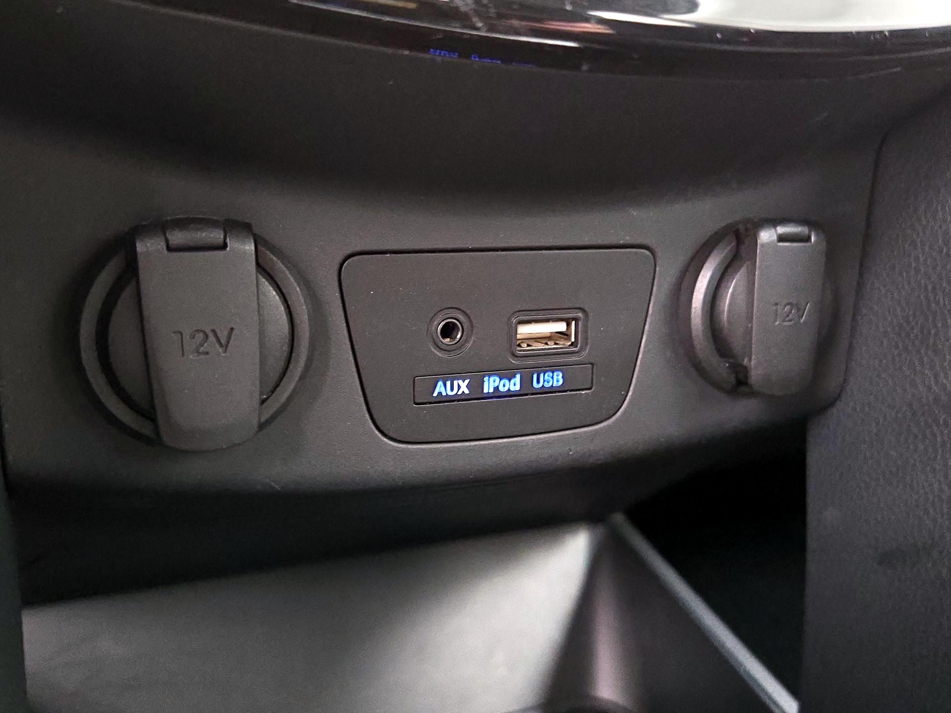 Thumbnail: 2016 Hyundai Elantra - 17