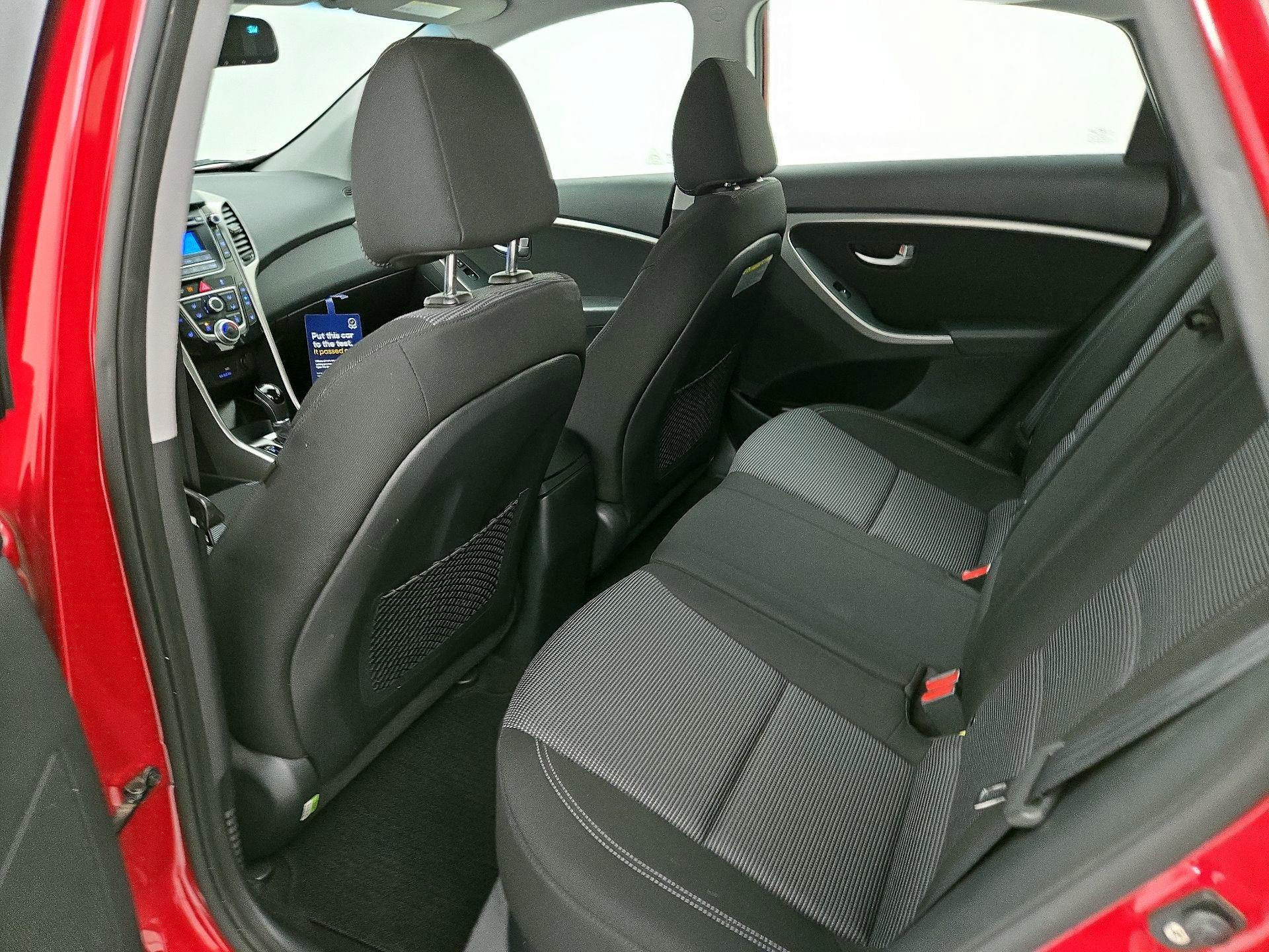 Thumbnail: 2016 Hyundai Elantra - 18