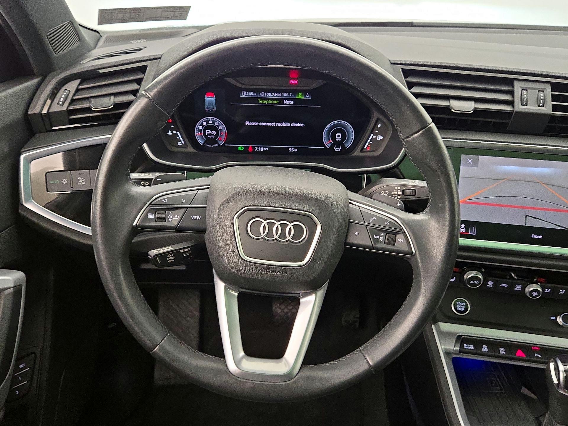 Thumbnail: 2023 Audi Q3 - 10